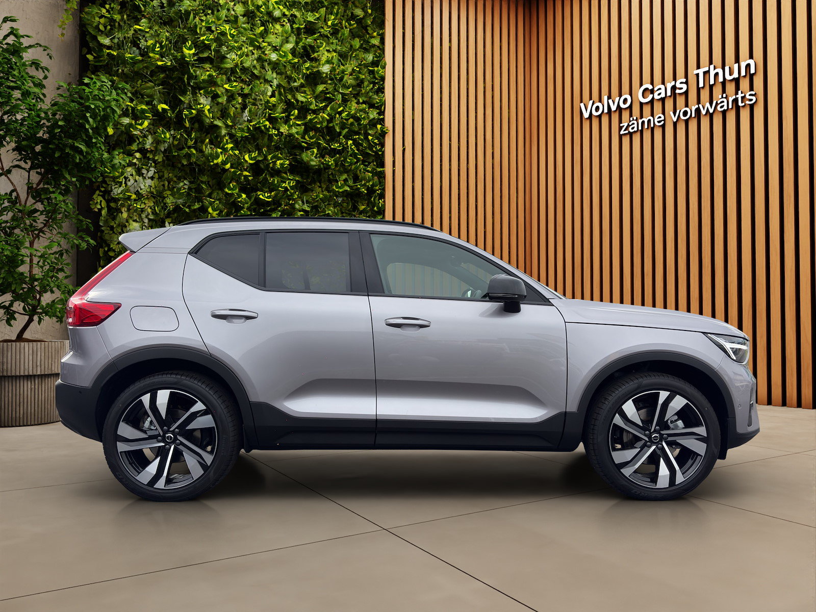 VOLVO XC40 2.0 B4 MH Ultra Dark, Mild-Hybrid Benzin/Elektro, Neuwagen, Automatik - 5