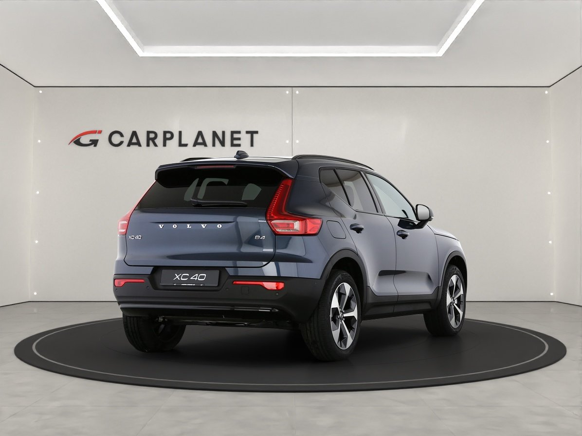 VOLVO XC40 2.0 B4 MH Ultra Dark, Mild-Hybrid Petrol/Electric, New car, Automatic - 3