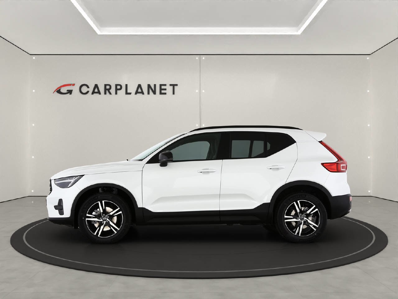 VOLVO XC40 2.0 B3 MH Plus Dark, Mild-Hybrid Benzin/Elektro, Neuwagen, Automatik - 2