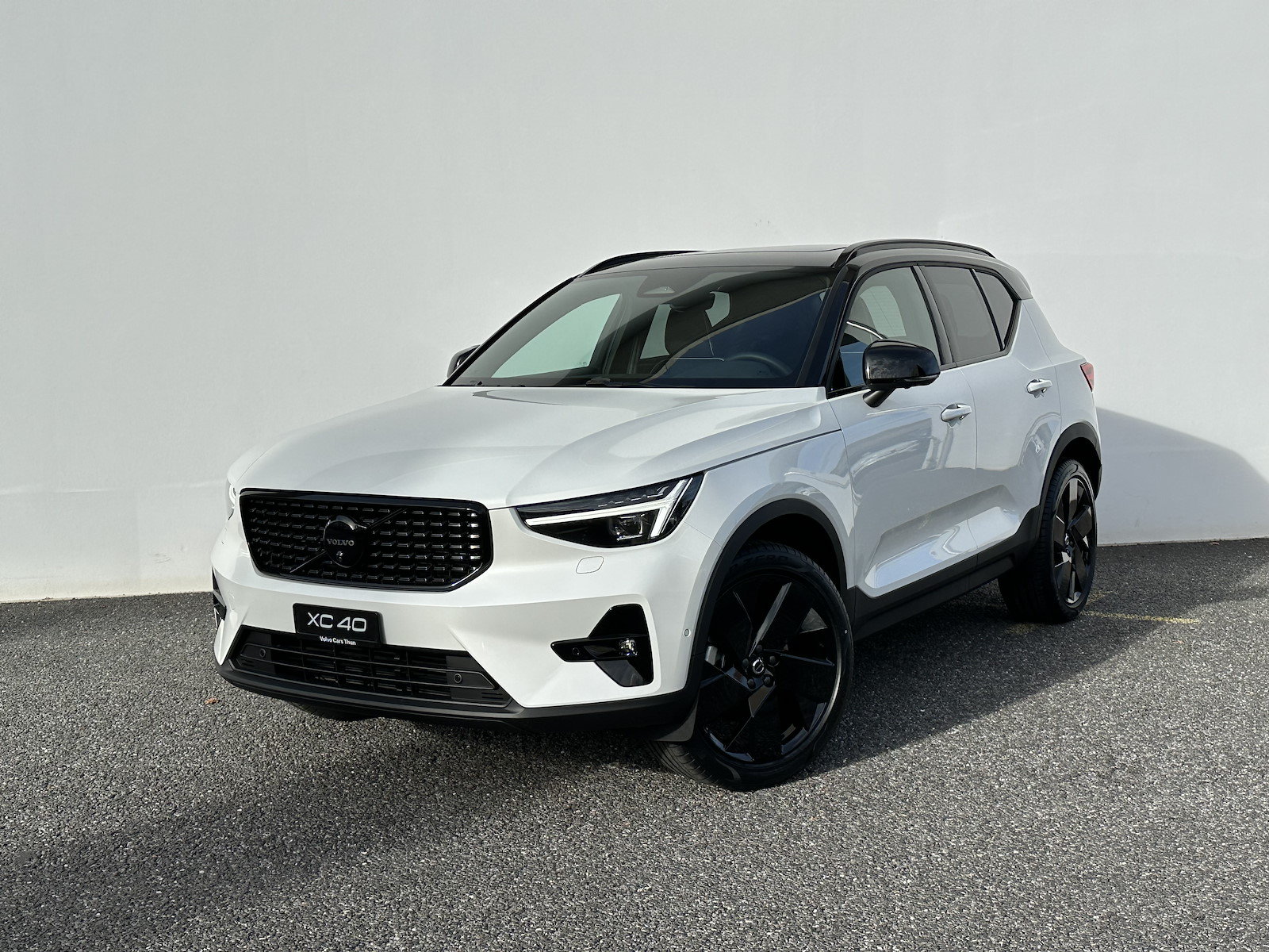 VOLVO XC40 2.0 B4 MH Black Edition