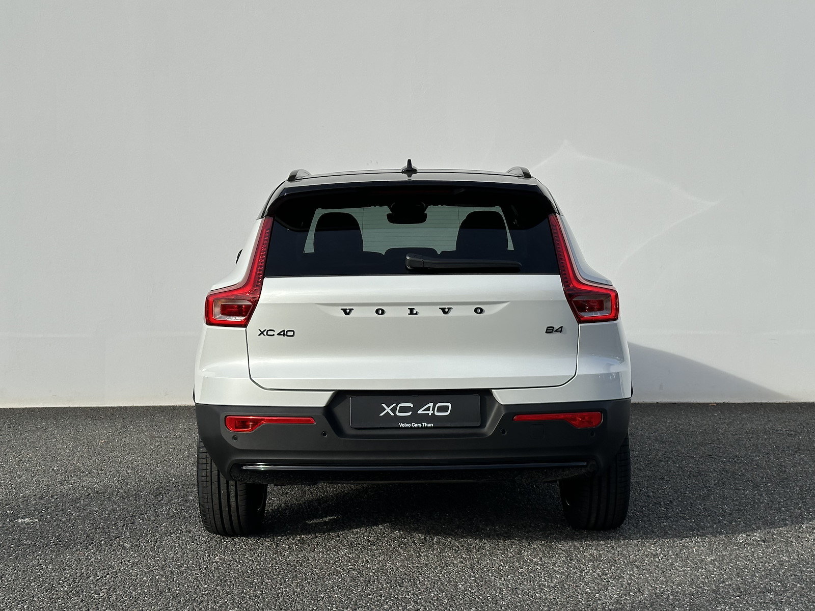 VOLVO XC40 2.0 B4 MH Black Edition, Mild-Hybrid Benzin/Elektro, Neuwagen, Automatik - 7
