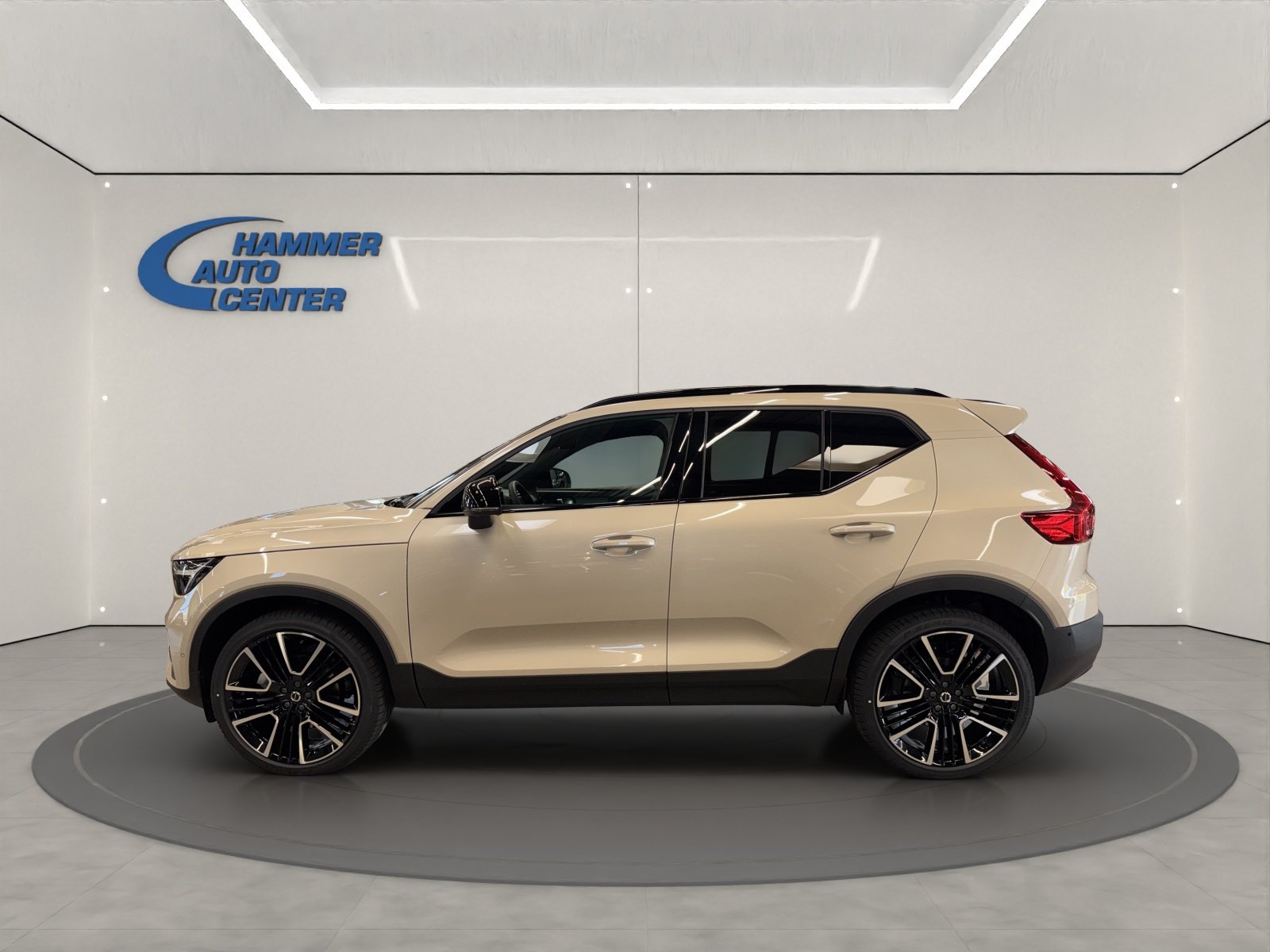 VOLVO XC40 2.0 B4 MH Ultra Dark, Hybride Léger Essence/Électricité, Voiture nouvelle, Automatique - 3