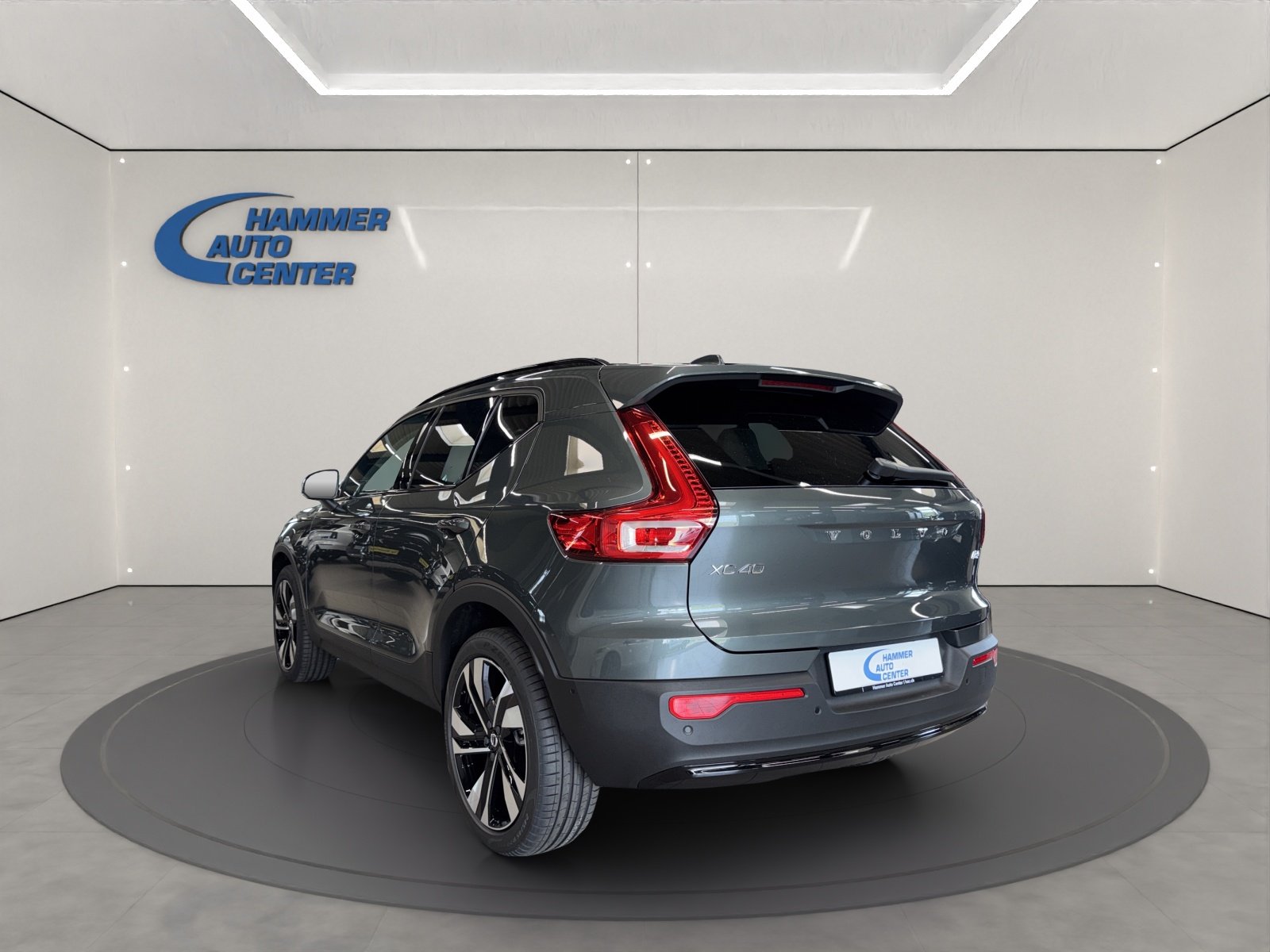 VOLVO XC40 2.0 B4 MH Ultra Dark, Mild-Hybrid Benzin/Elektro, Neuwagen, Automatik - 3