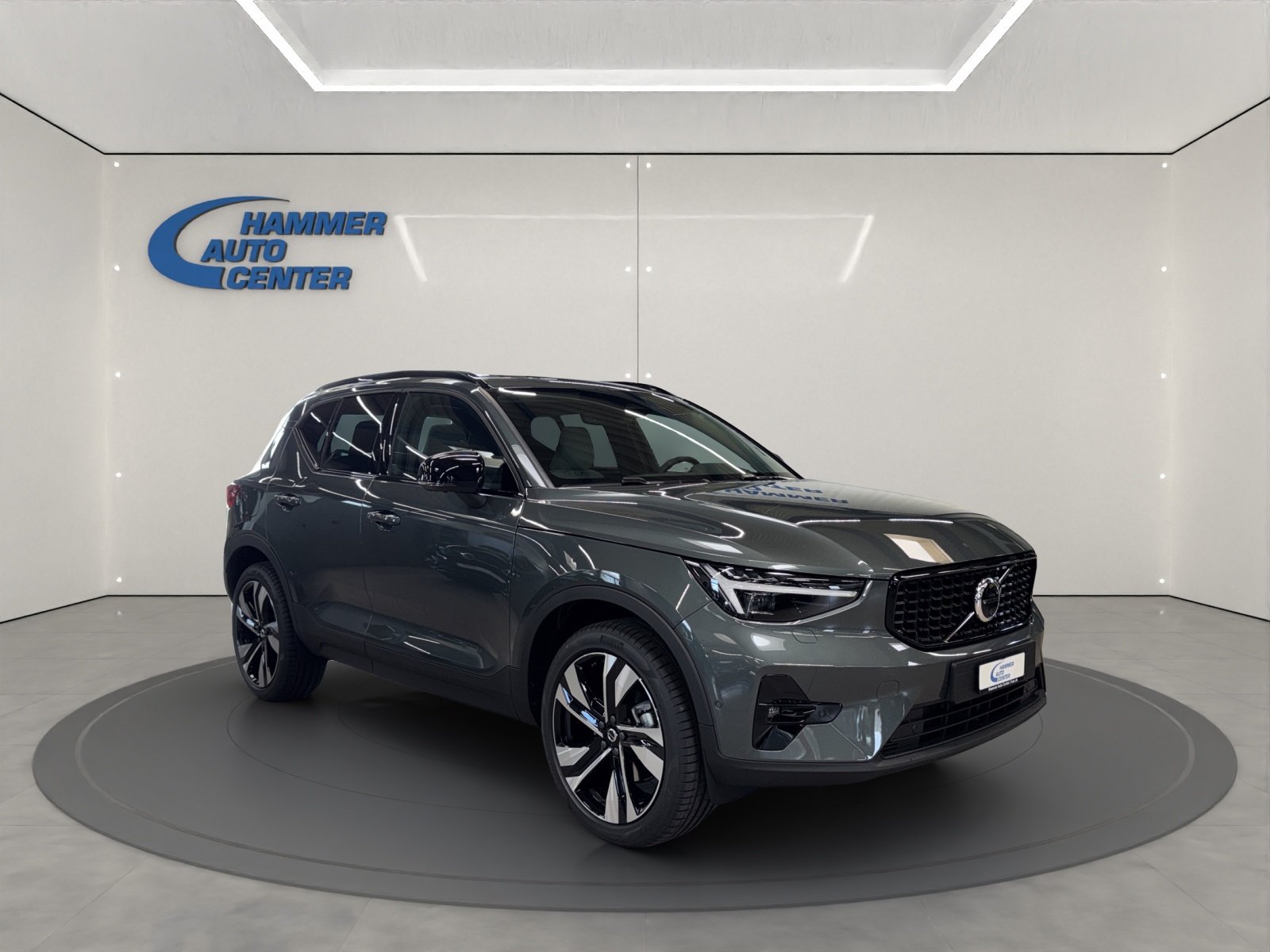 VOLVO XC40 2.0 B4 MH Ultra Dark, Mild-Hybrid Benzin/Elektro, Neuwagen, Automatik - 7