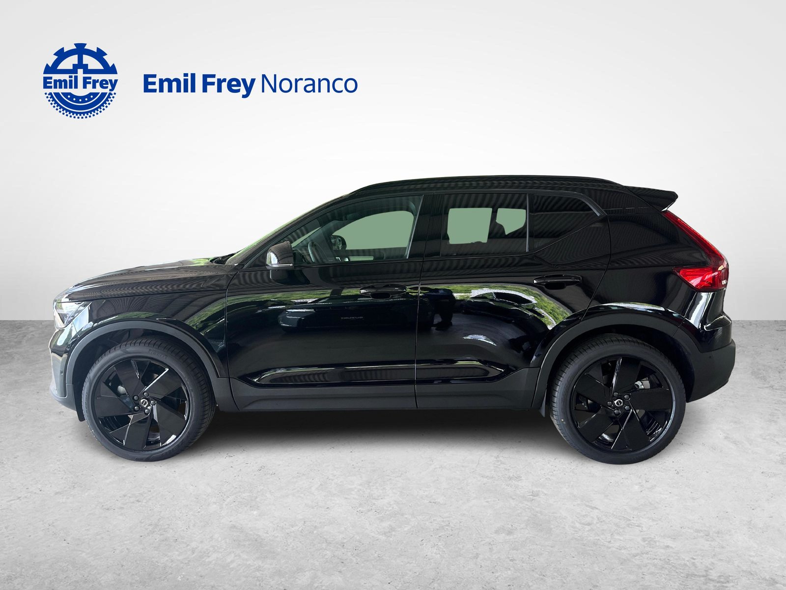 VOLVO XC40 2.0 B4 MH Ultra Black Edition, Hybride Léger Essence/Électricité, Voiture nouvelle, Automatique - 2
