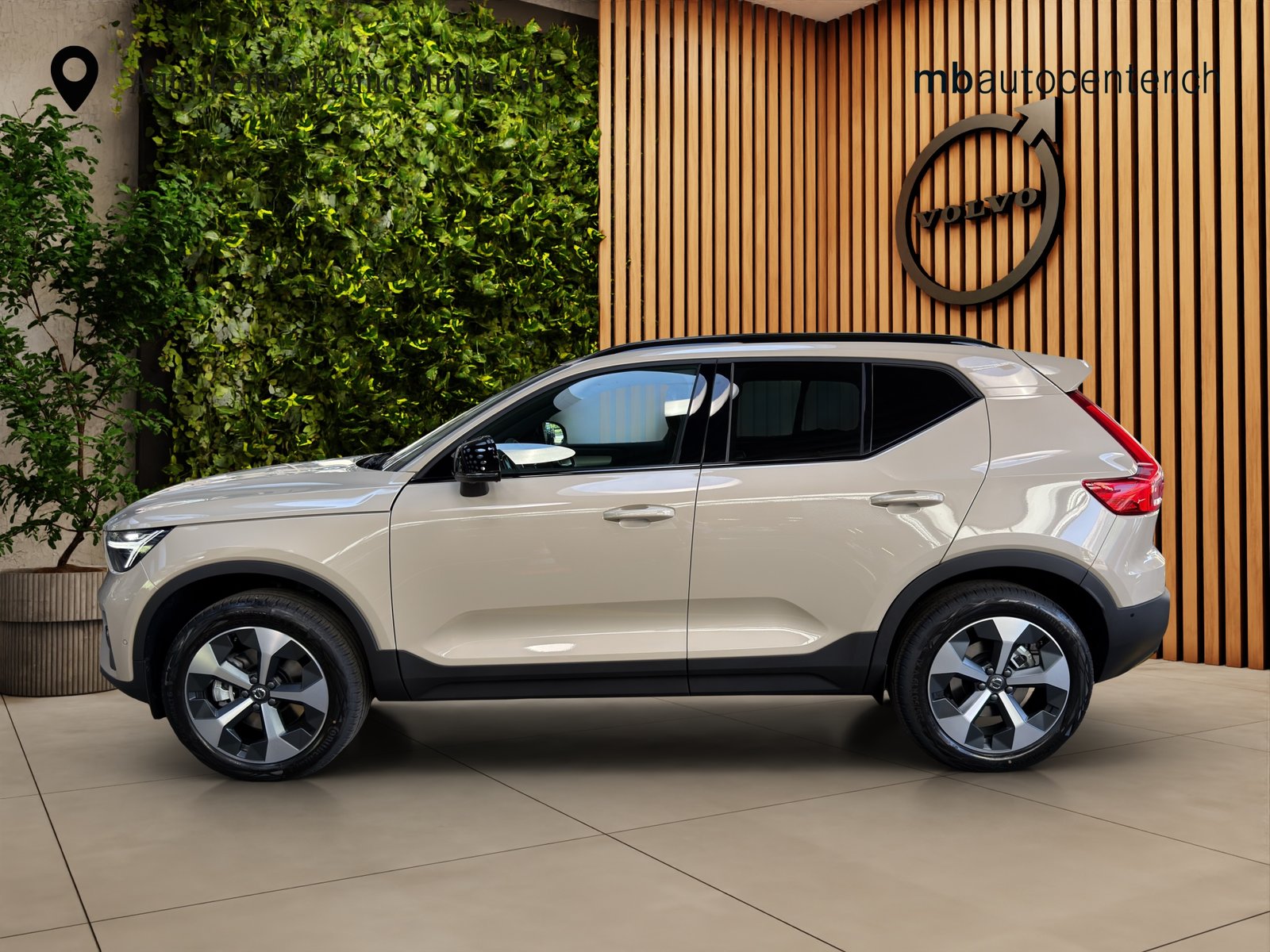 VOLVO XC40 2.0 B3 MH Plus Dark, Mild-Hybrid Benzin/Elektro, Neuwagen, Automatik - 2
