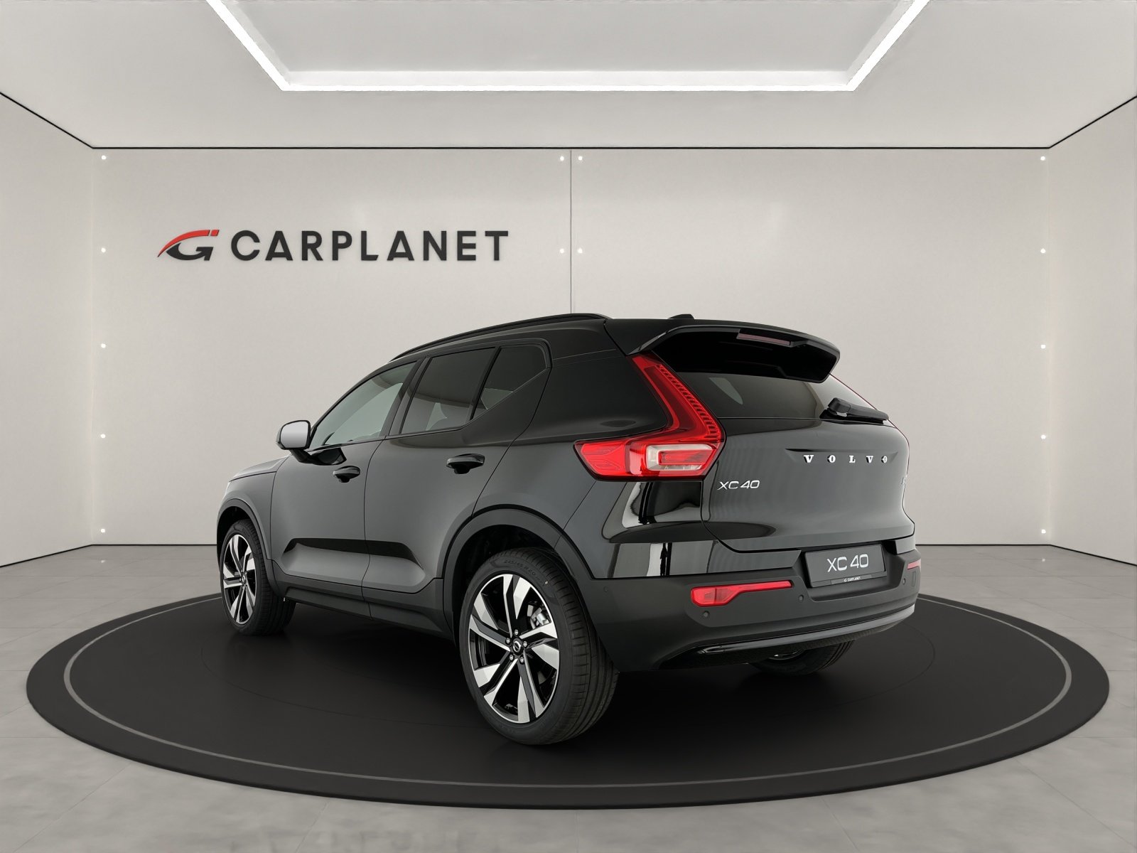 VOLVO XC40 2.0 B3 MH Plus Dark, Mild-Hybrid Benzin/Elektro, Neuwagen, Automatik - 3