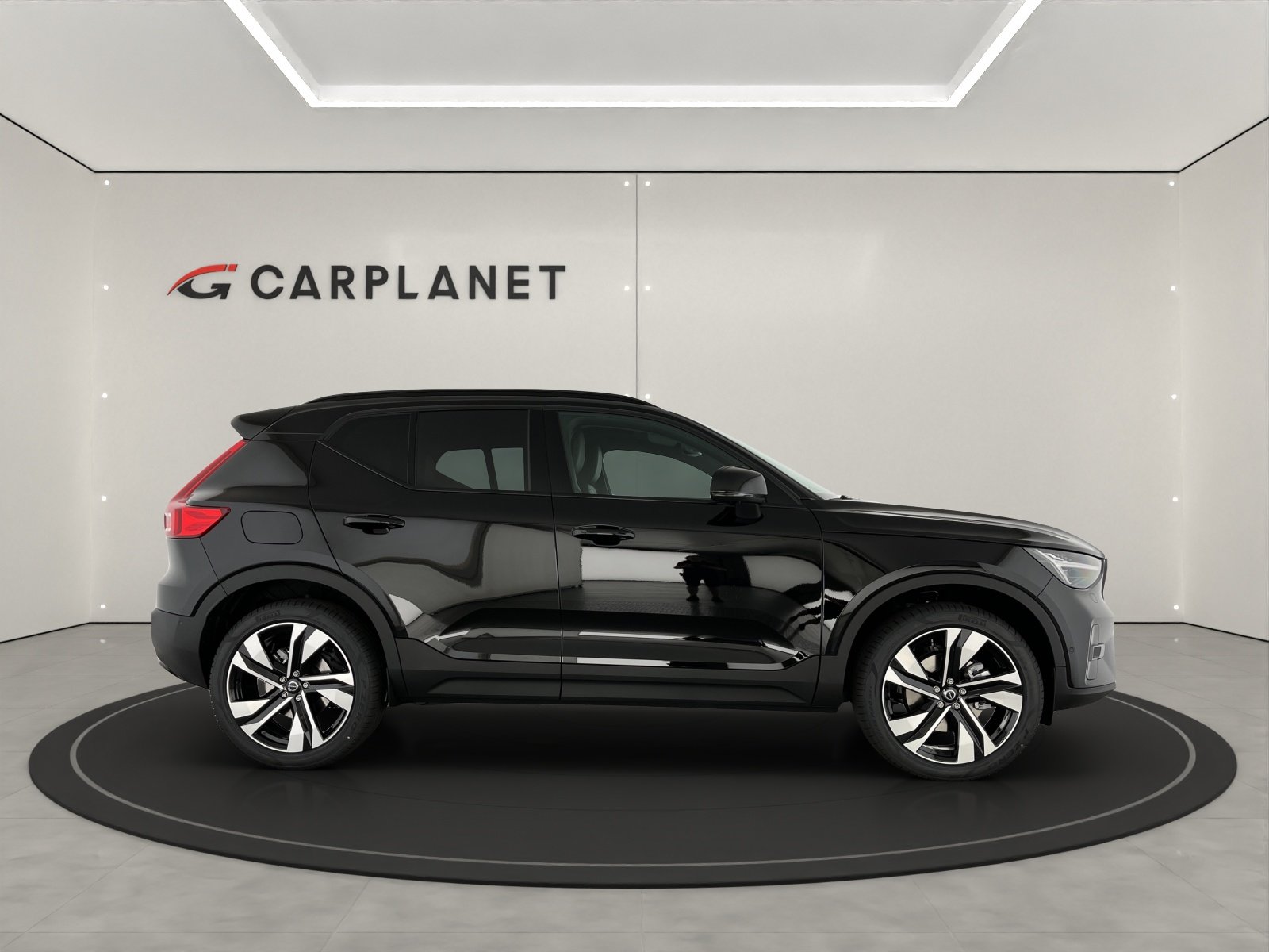 VOLVO XC40 2.0 B3 MH Plus Dark, Mild-Hybrid Benzin/Elektro, Neuwagen, Automatik - 4