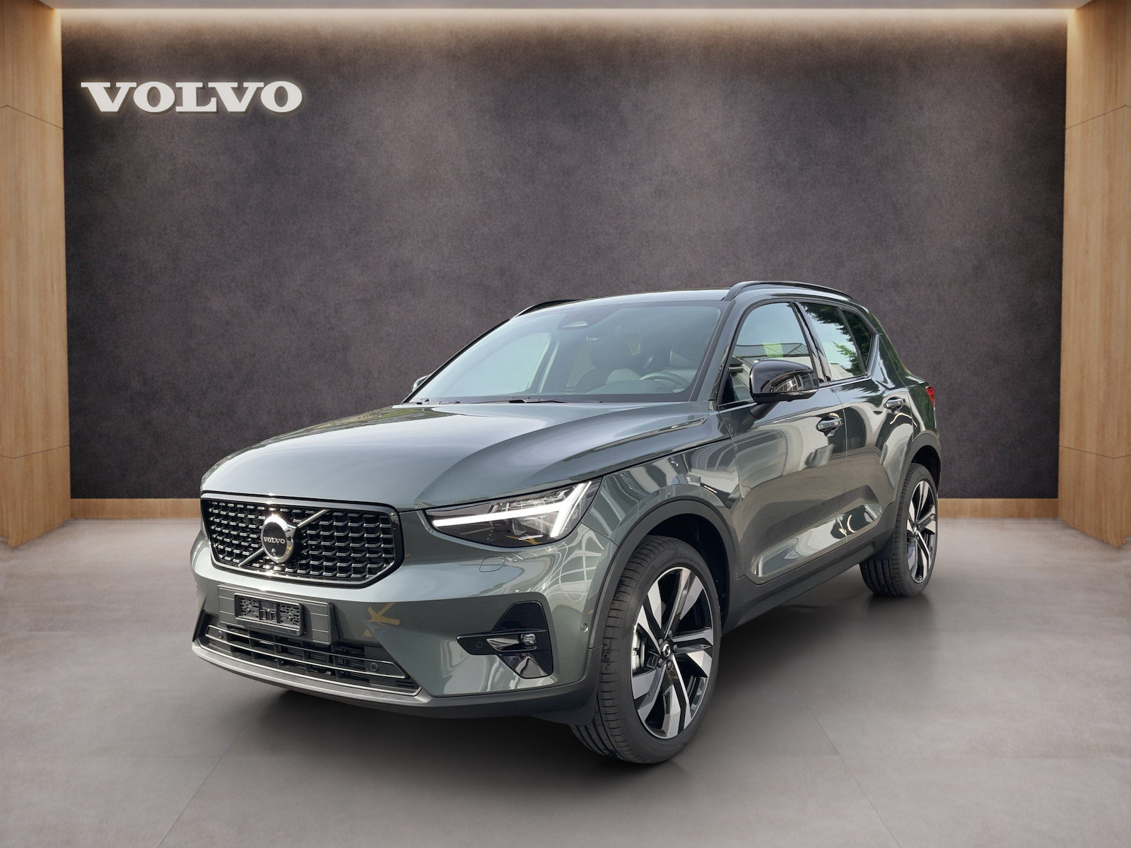 VOLVO XC40 2.0 B4 MH Ultra Dark