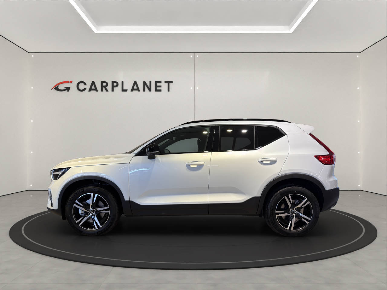VOLVO XC40 2.0 B3 MH Plus Dark, Mild-Hybrid Benzin/Elektro, Neuwagen, Automatik - 2