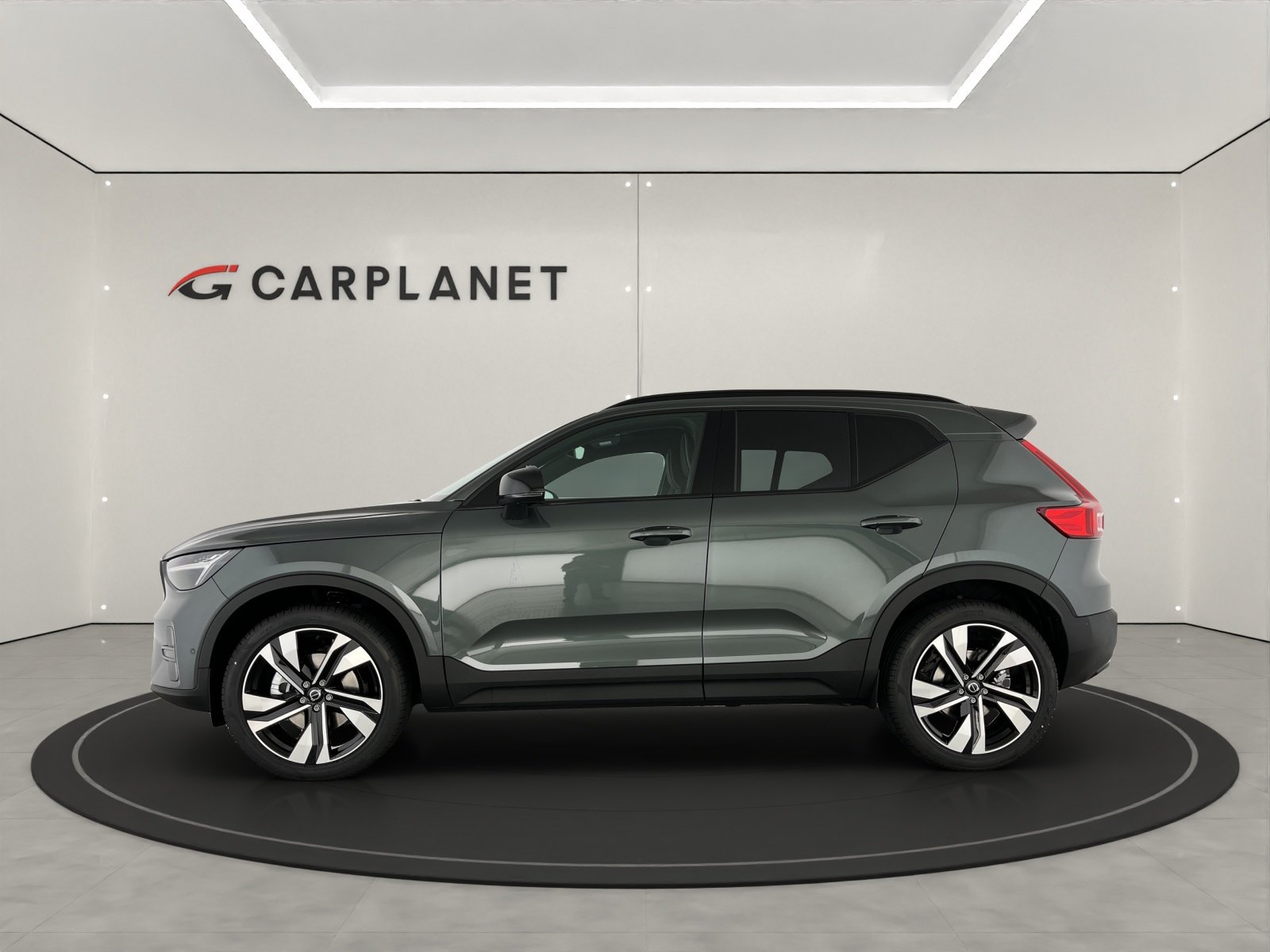 VOLVO XC40 2.0 B3 MH Plus Dark, Mild-Hybrid Benzin/Elektro, Neuwagen, Automatik - 2