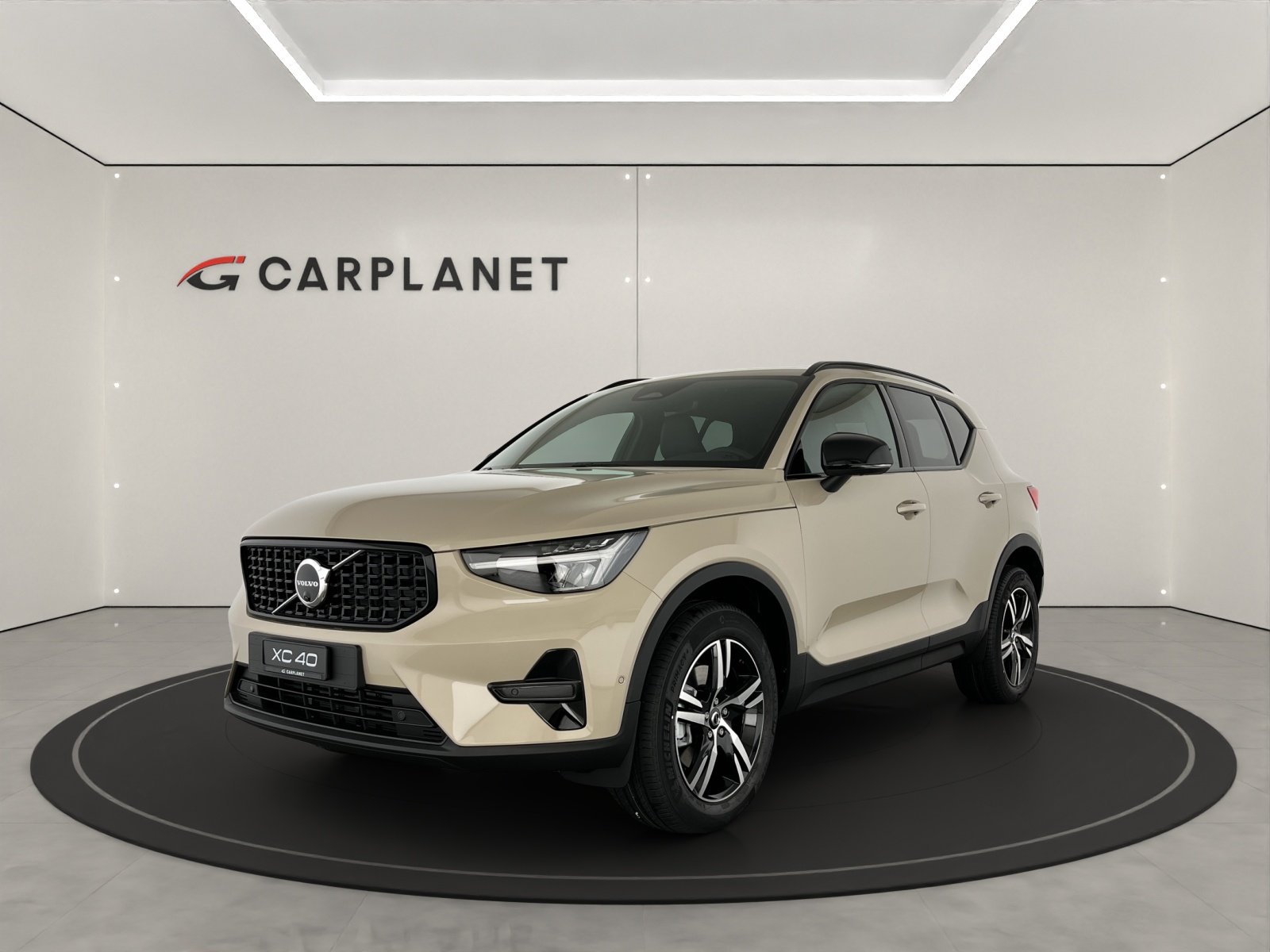 VOLVO XC40 2.0 B3 MH Plus Dark