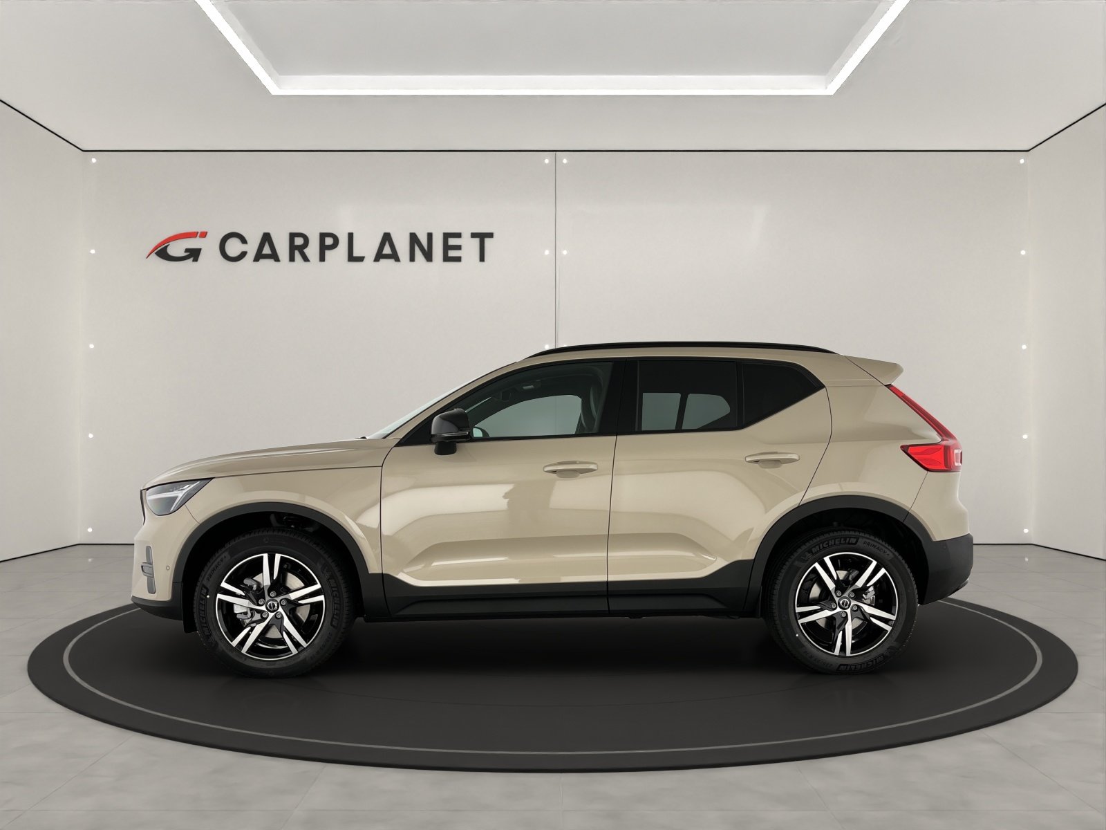 VOLVO XC40 2.0 B3 MH Plus Dark, Hybride Léger Essence/Électricité, Voiture nouvelle, Automatique - 2