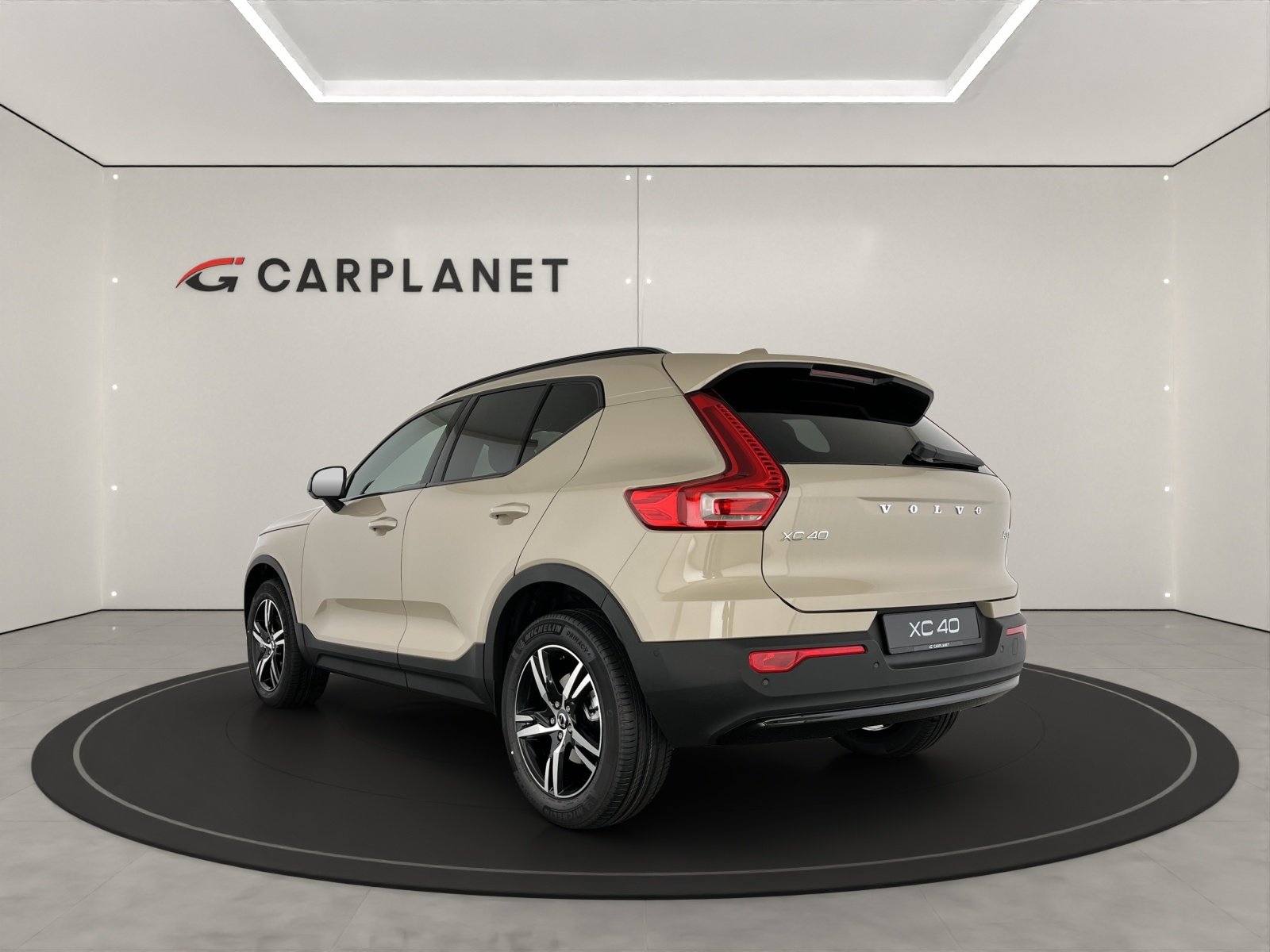 VOLVO XC40 2.0 B3 MH Plus Dark, Hybride Léger Essence/Électricité, Voiture nouvelle, Automatique - 3