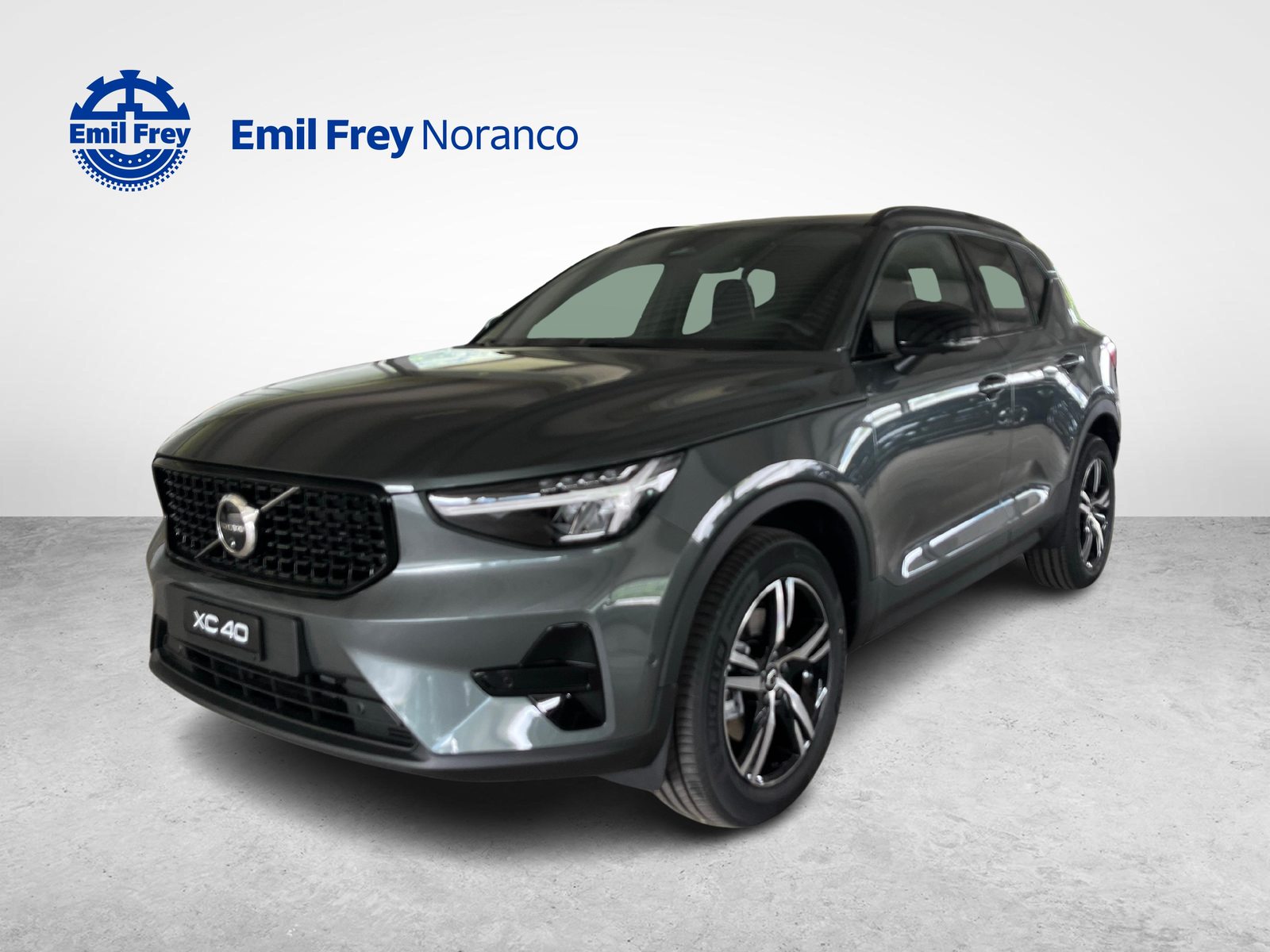 VOLVO XC40 2.0 B3 MH Plus Dark