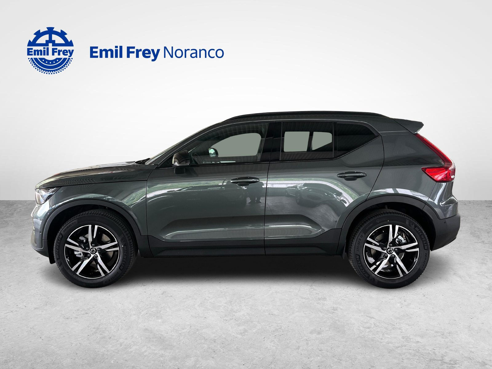 VOLVO XC40 2.0 B3 MH Plus Dark, Mild-Hybrid Benzin/Elektro, Neuwagen, Automatik - 2