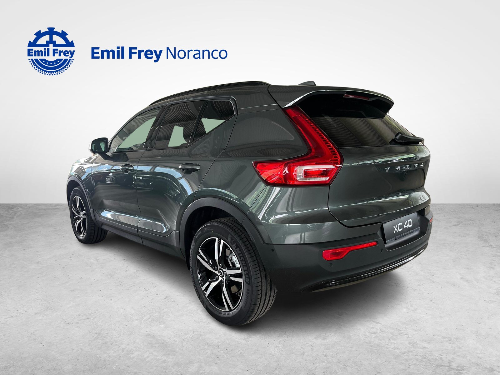 VOLVO XC40 2.0 B3 MH Plus Dark, Mild-Hybrid Benzin/Elektro, Neuwagen, Automatik - 3