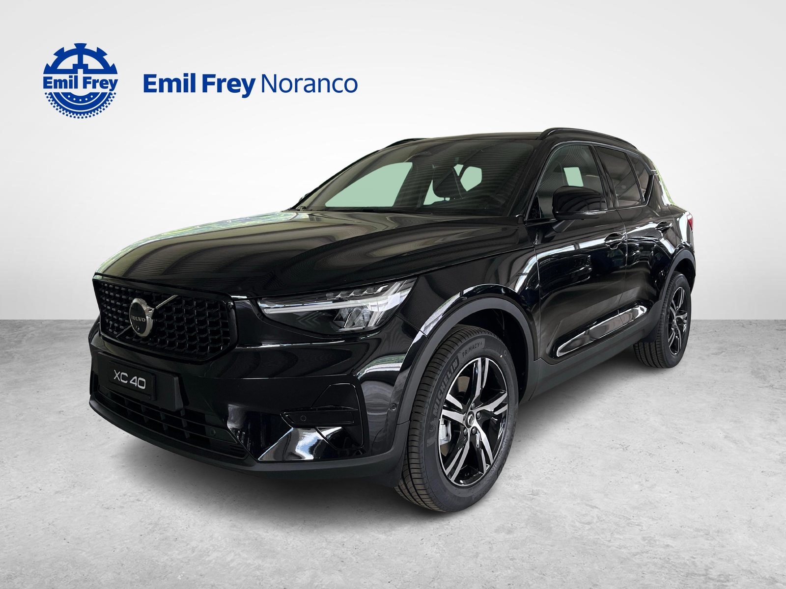 VOLVO XC40 2.0 B3 MH Plus Dark