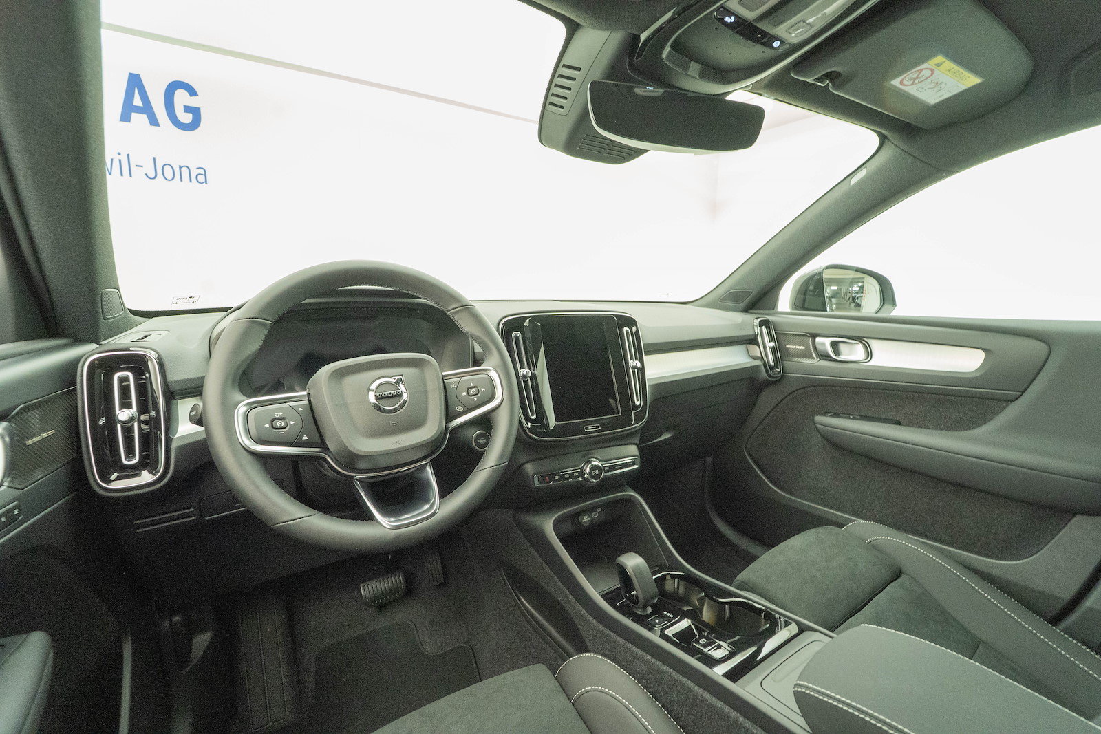 VOLVO XC40 2.0 B3 MH Plus Dark, Hybride Léger Essence/Électricité, Voiture nouvelle, Automatique - 7