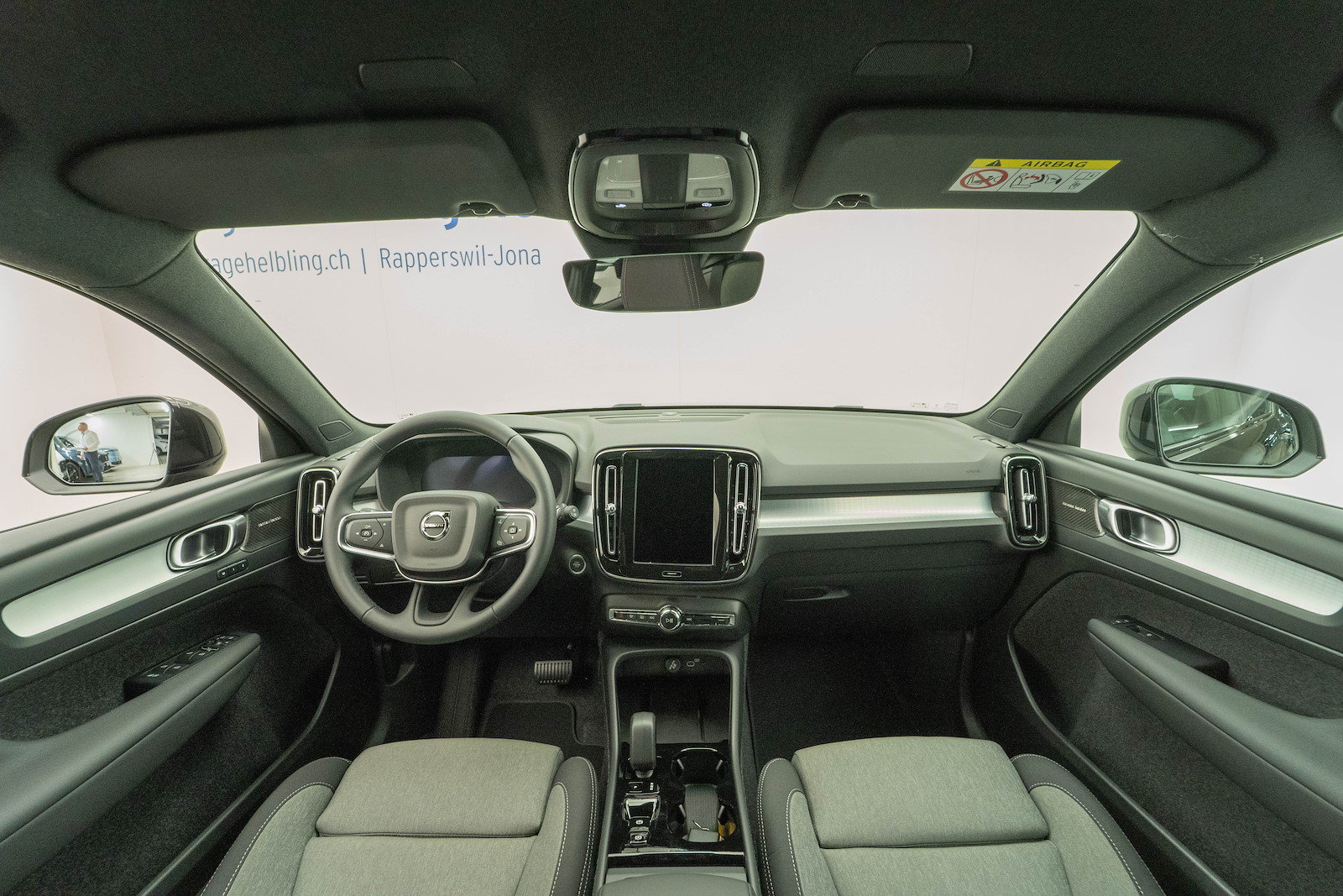 VOLVO XC40 2.0 B3 MH Plus Dark, Hybride Léger Essence/Électricité, Voiture nouvelle, Automatique - 6