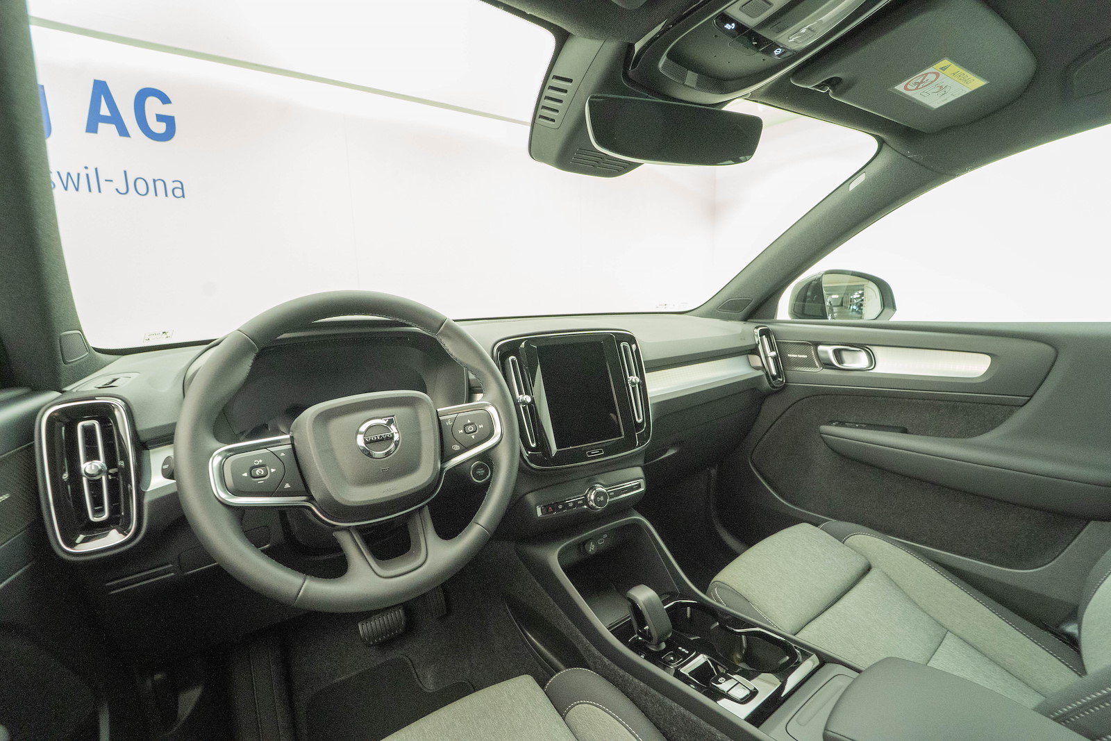 VOLVO XC40 2.0 B3 MH Plus Dark, Hybride Léger Essence/Électricité, Voiture nouvelle, Automatique - 7