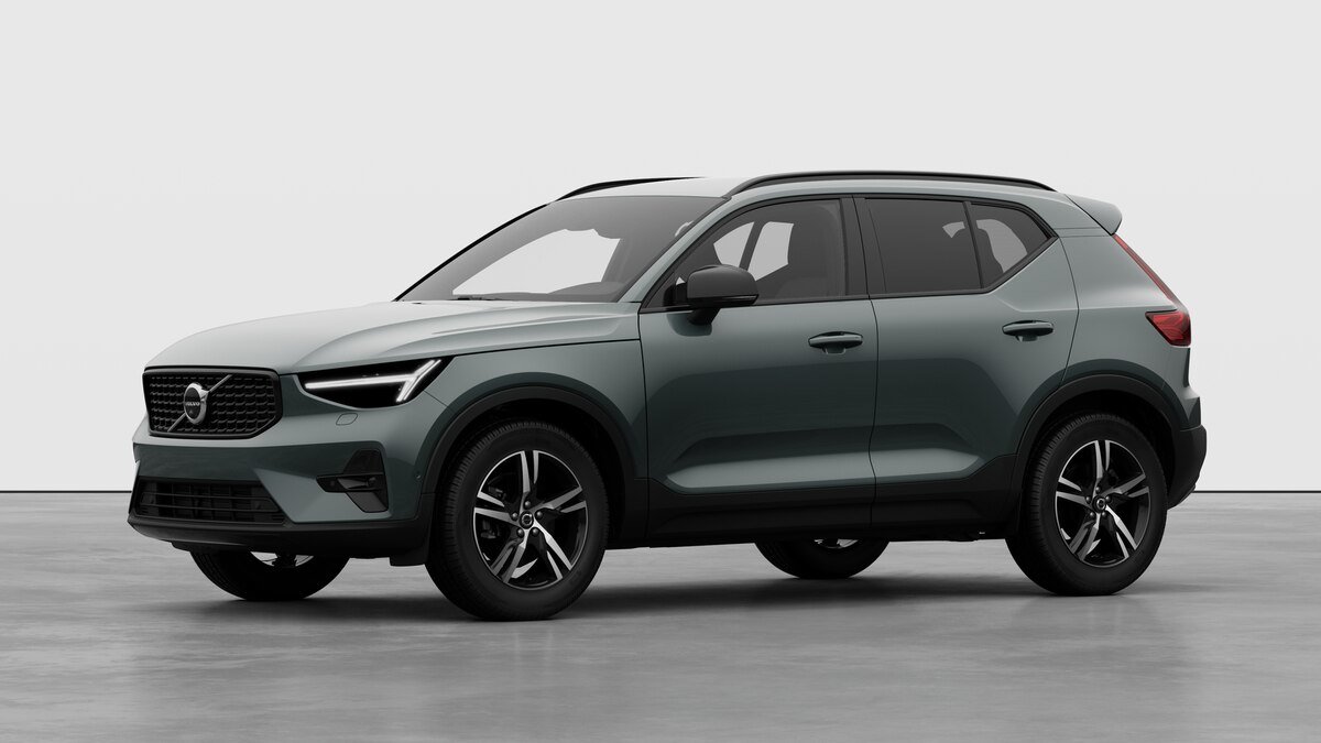 VOLVO XC40 2.0 B3 MH Plus Dark