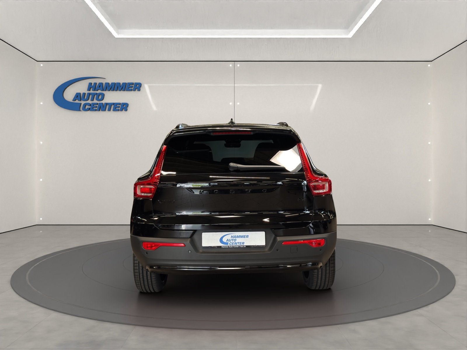 VOLVO XC40 2.0 B4 MH Black Edition, Mild-Hybrid Petrol/Electric, New car, Automatic - 4
