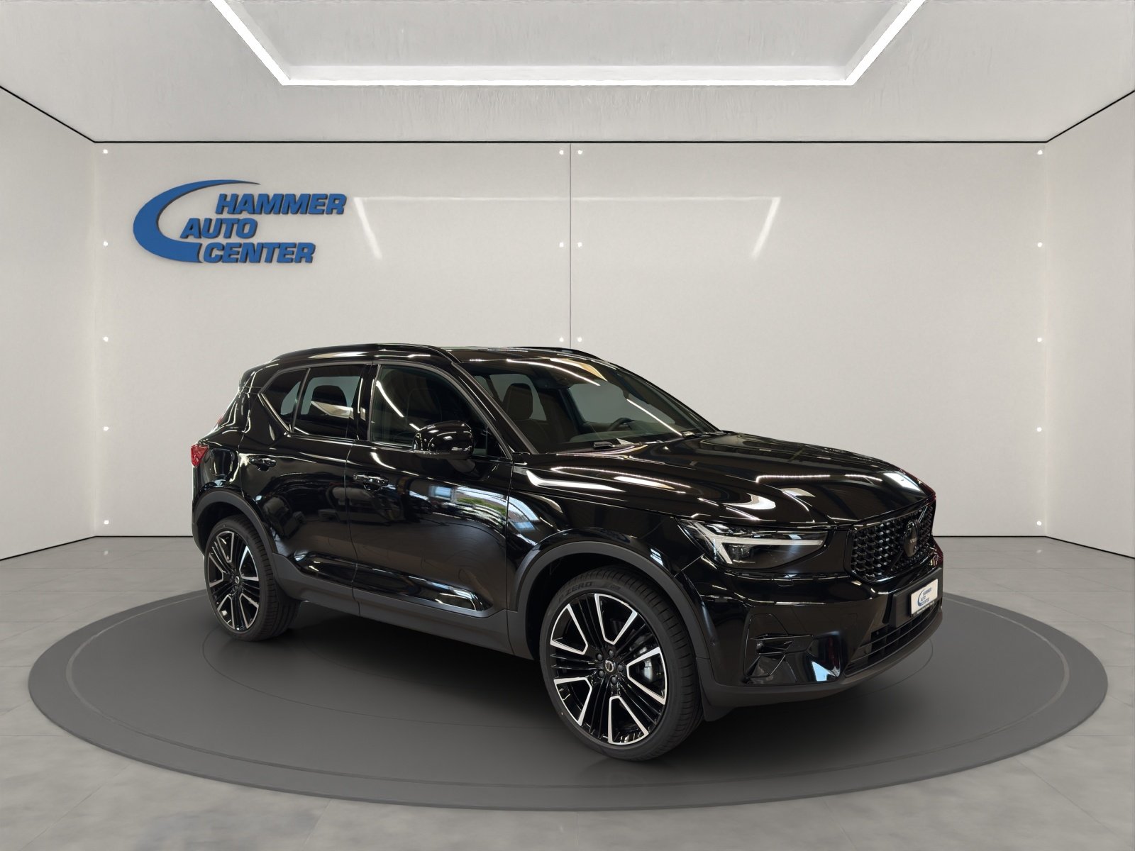 VOLVO XC40 2.0 B4 MH Black Edition, Mild-Hybrid Petrol/Electric, New car, Automatic - 7