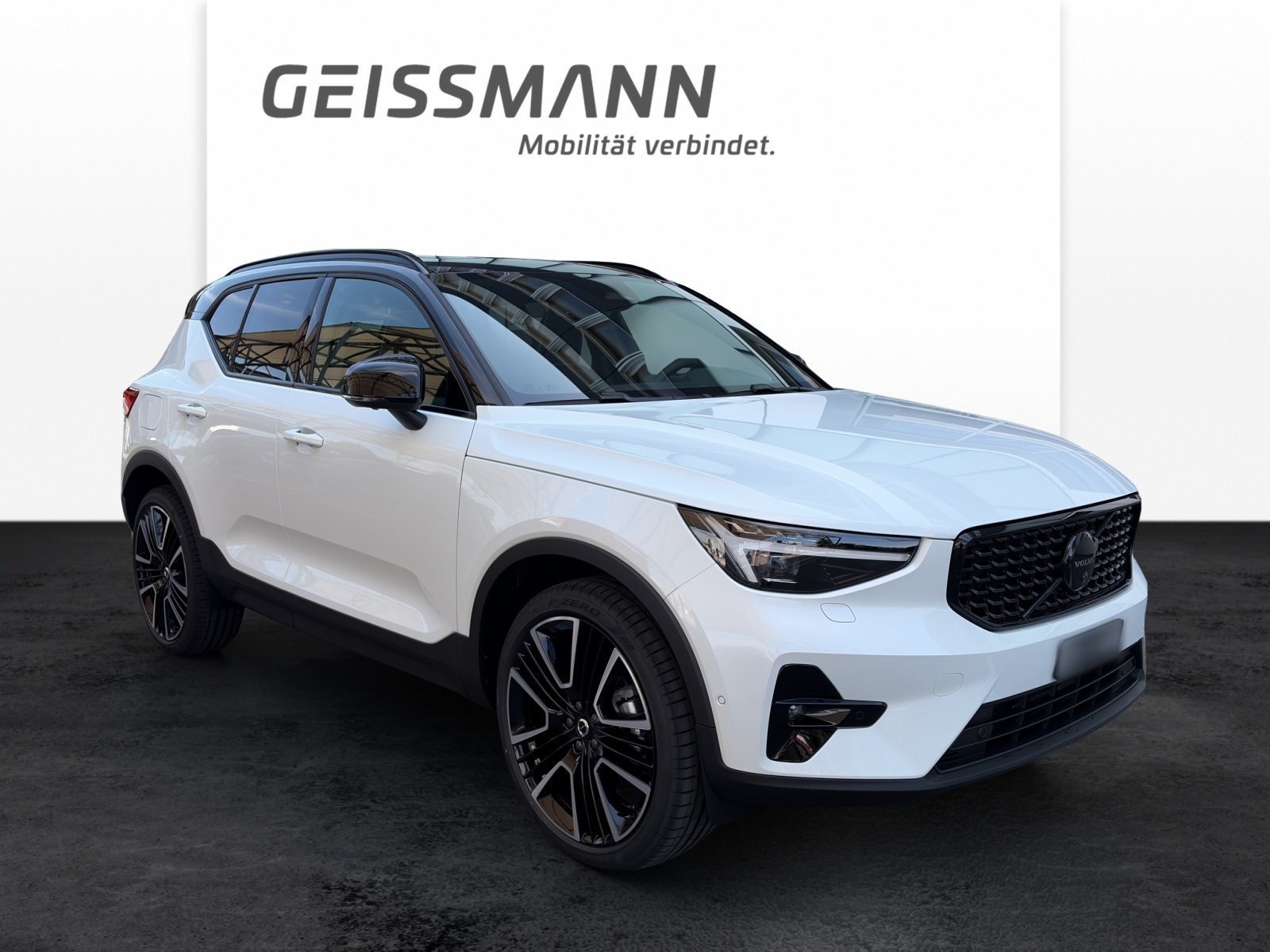 VOLVO XC40 2.0 B4 MH Black Edition, Mild-Hybrid Benzin/Elektro, Neuwagen, Automatik - 2