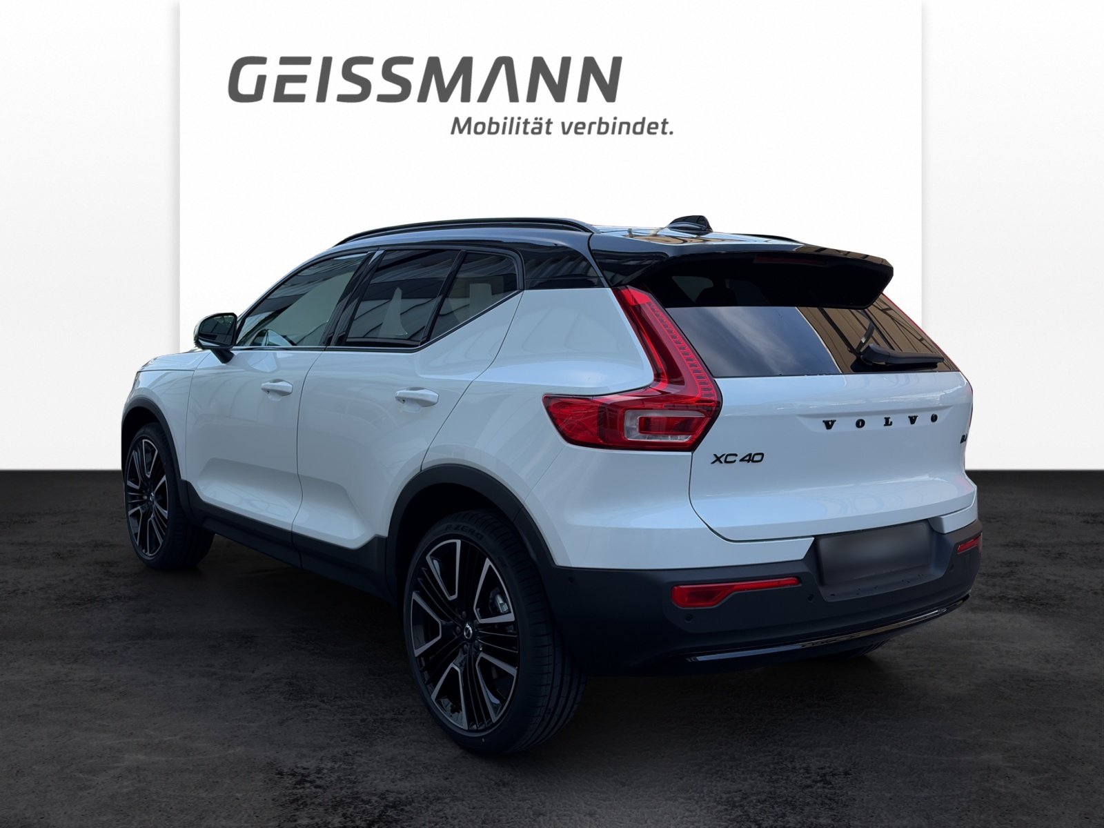 VOLVO XC40 2.0 B4 MH Black Edition, Mild-Hybrid Benzin/Elektro, Neuwagen, Automatik - 5