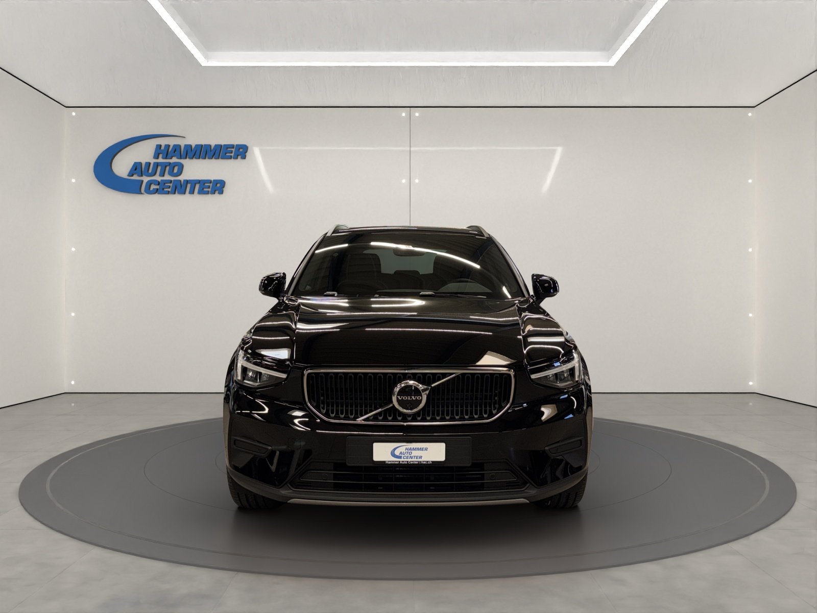 VOLVO XC40 2.0 B3 MH Core, Mild-Hybrid Petrol/Electric, New car, Automatic - 6