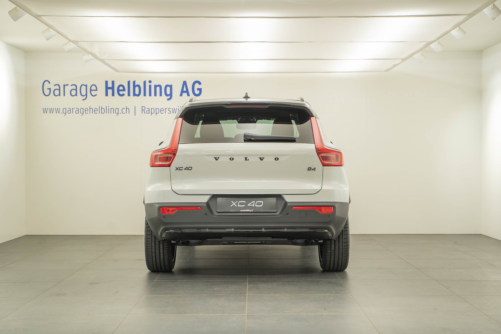 VOLVO XC40 2.0 B4 MH Black Edition, Hybride Léger Essence/Électricité, Voiture nouvelle, Automatique - 4