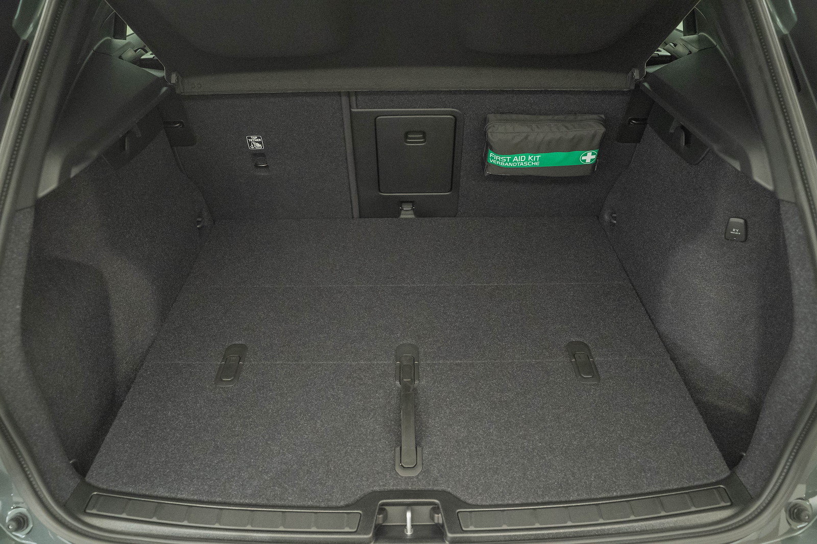 VOLVO XC40 2.0 B4 MH Plus Dark, Hybride Léger Essence/Électricité, Voiture nouvelle, Automatique - 5