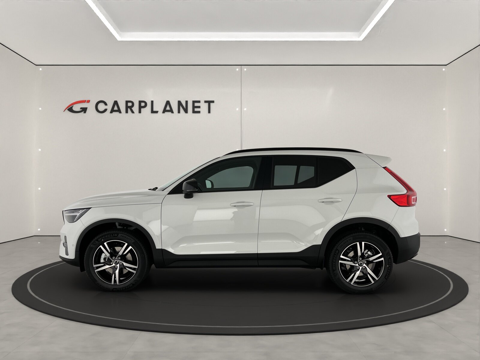 VOLVO XC40 2.0 B3 MH Plus Dark, Mild-Hybrid Benzin/Elektro, Neuwagen, Automatik - 2