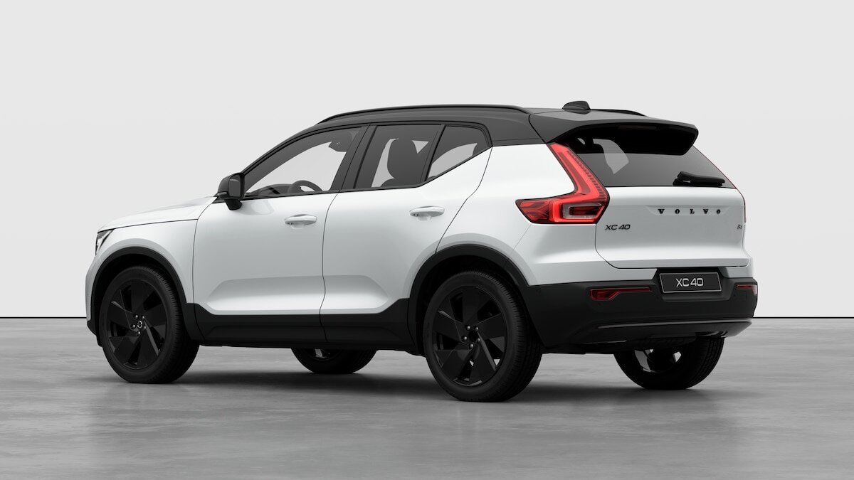 VOLVO XC40 2.0 B4 MH Black Edition, Mild-Hybrid Benzin/Elektro, Neuwagen, Automatik - 2