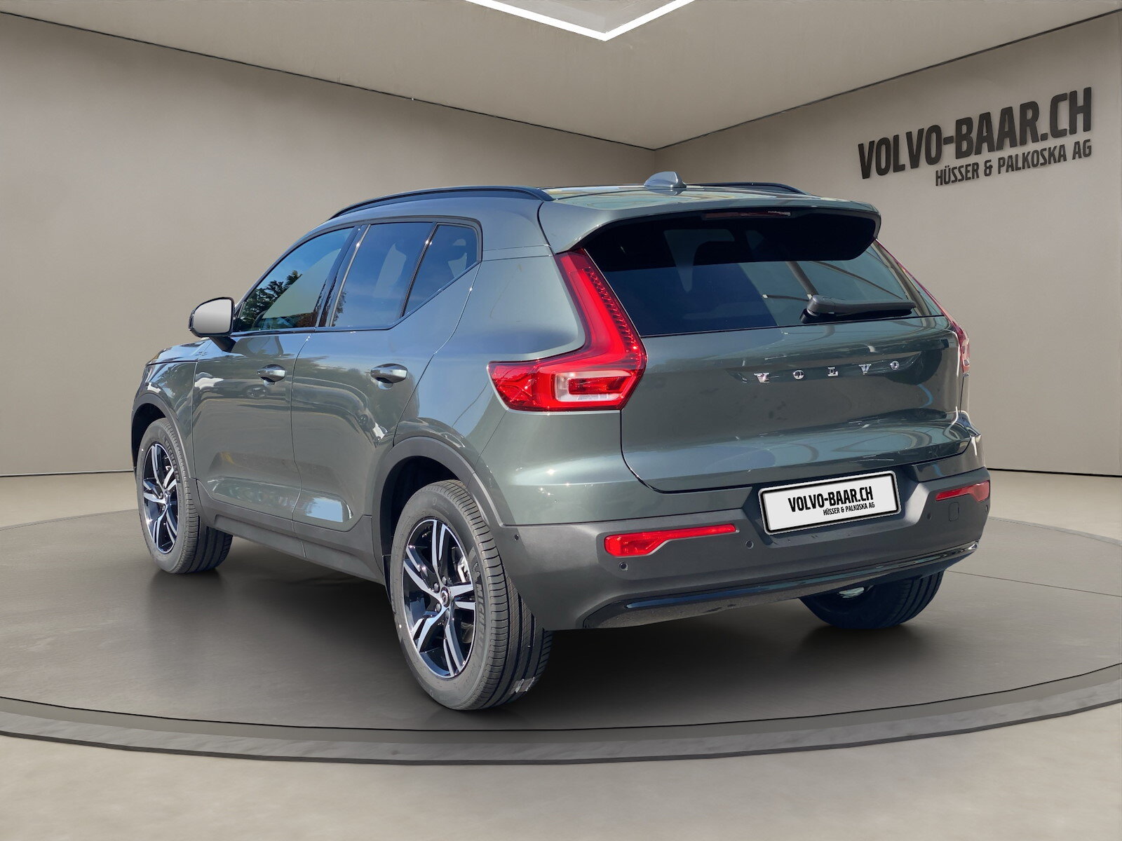 VOLVO XC40 2.0 B3 MH Plus Dark, Hybride Leggero Benzina/Elettrica, Auto nuove, Automatico - 3