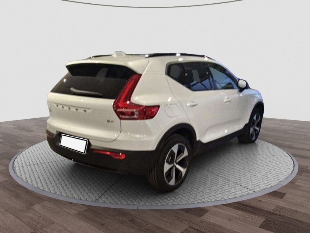 VOLVO XC40 B4 Plus Dark MH, Mild-Hybrid Benzin/Elektro, Occasion / Gebraucht, Automatik - 5