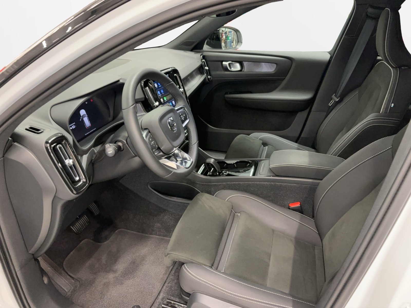 VOLVO XC40 E80 Twin Plus AWD, Elektro, Occasion / Gebraucht, Automatik - 4