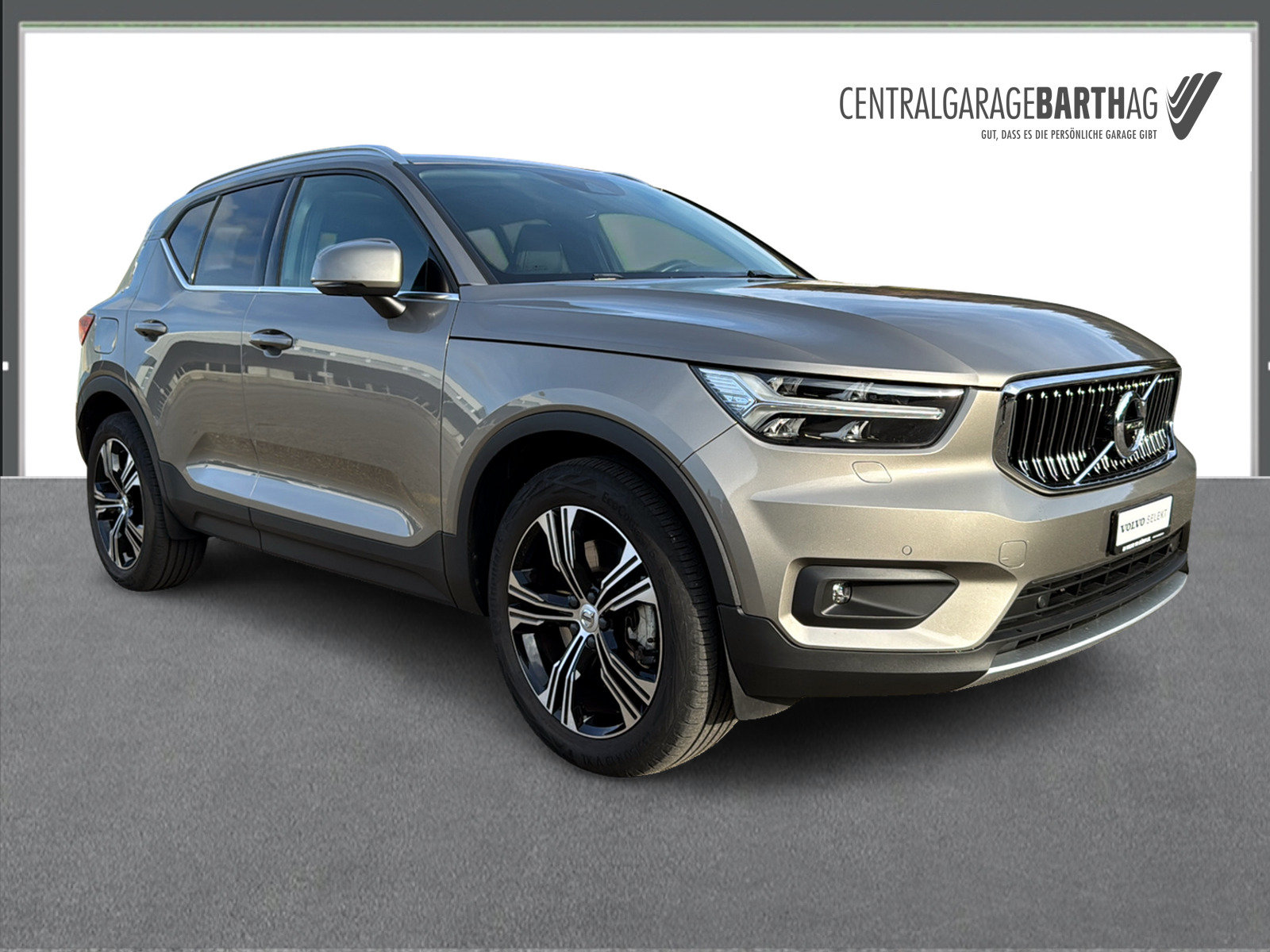 VOLVO XC40 1.5 T4 PiH Inscription, Plug-in-Hybrid Benzin/Elektro, Occasion / Gebraucht, Automatik - 3