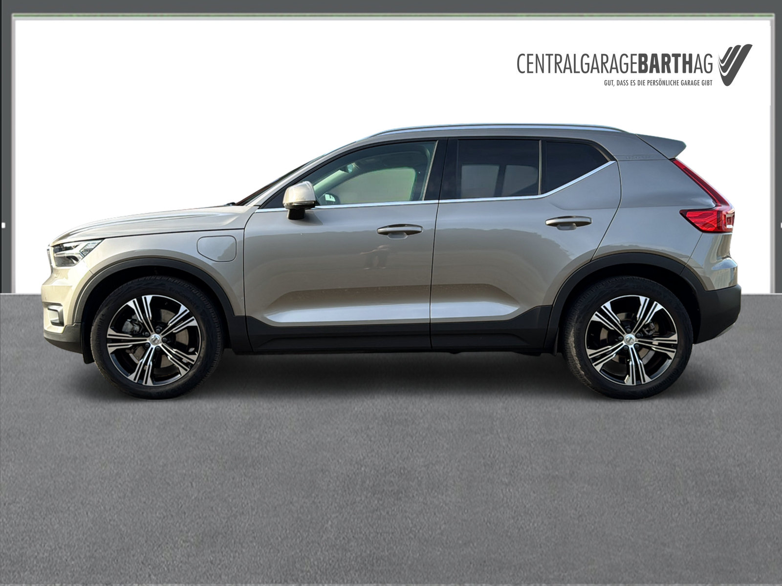 VOLVO XC40 1.5 T4 PiH Inscription, Plug-in-Hybrid Benzin/Elektro, Occasion / Gebraucht, Automatik - 5