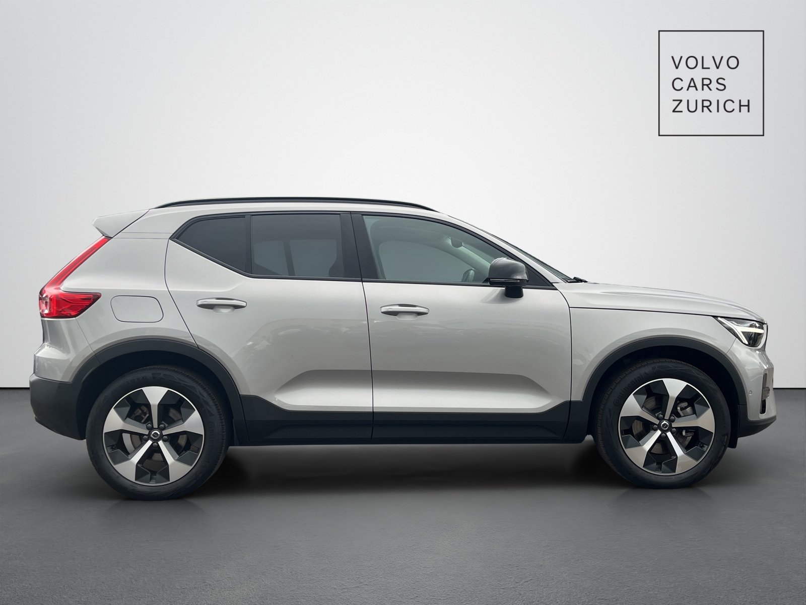 VOLVO XC40 2.0 B4 MH Plus Dark, Hybride Léger Essence/Électricité, Occasion / Utilisé, Automatique - 4