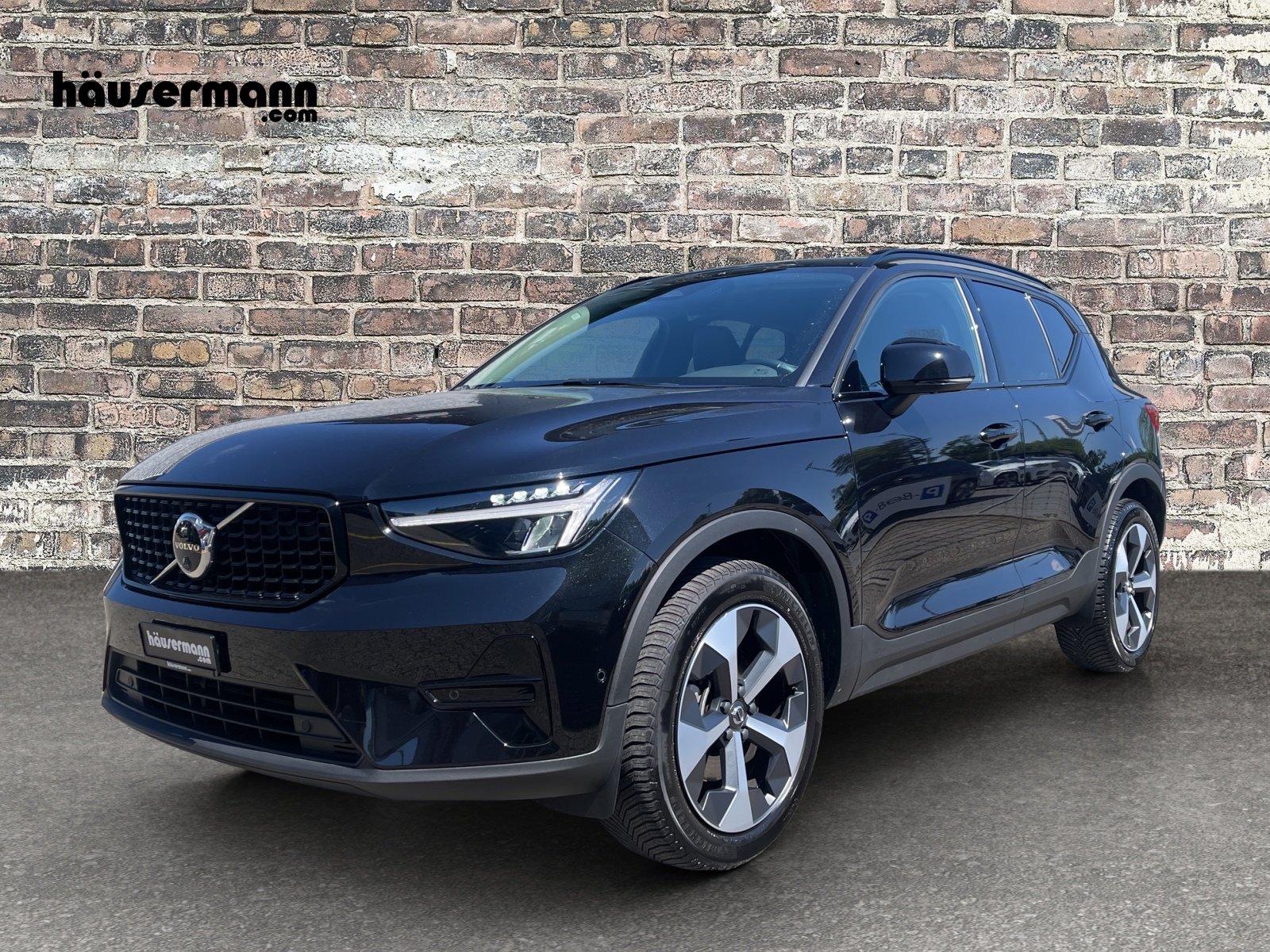 VOLVO XC40 2.0 B4 MH Plus Dark