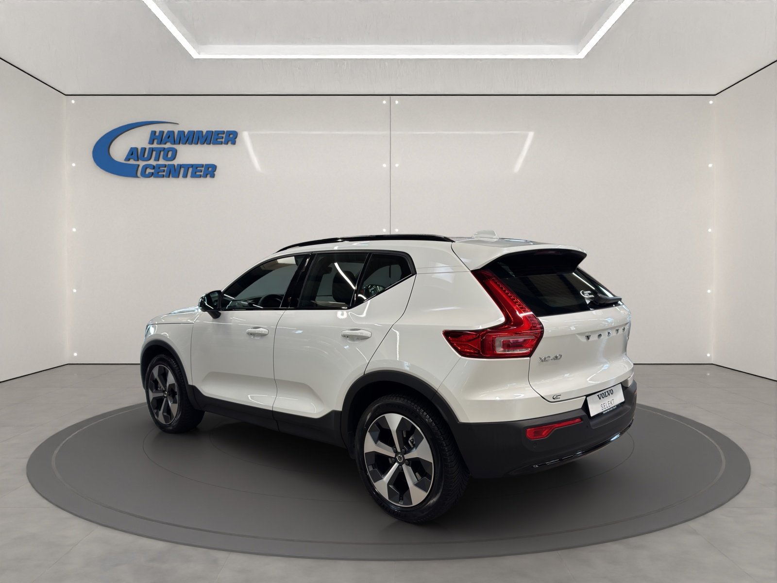 VOLVO XC40 2.0 B4 MH Ultimate Dark, Hybride Léger Essence/Électricité, Occasion / Utilisé, Automatique - 2