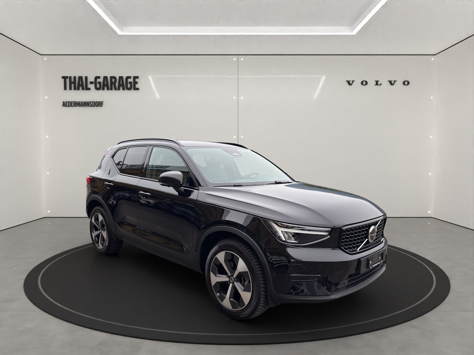 VOLVO XC40 2.0 B4 MH Plus Dark, Hybride Léger Essence/Électricité, Occasion / Utilisé, Automatique - 3