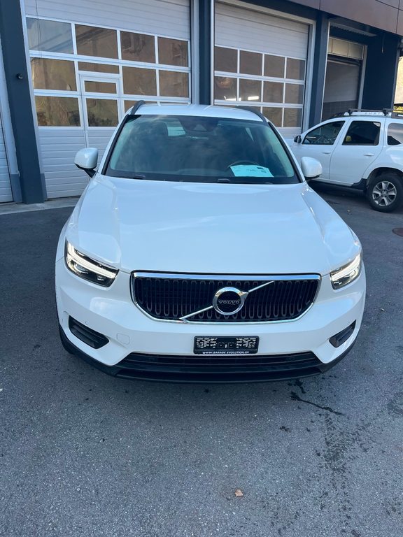 VOLVO XC40 2.0 D3 Momentum AWD, Diesel, Occasion / Utilisé, Automatique - 2