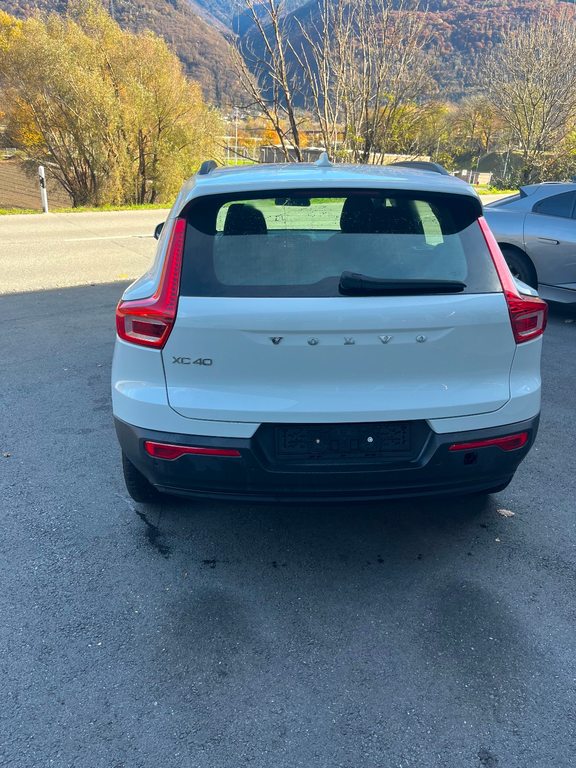 VOLVO XC40 2.0 D3 Momentum AWD, Diesel, Occasion / Utilisé, Automatique - 5