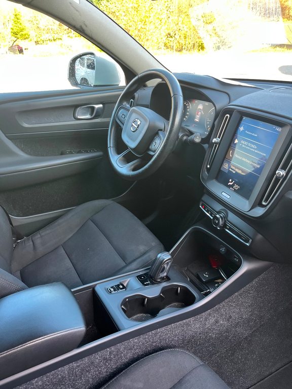 VOLVO XC40 2.0 D3 Momentum AWD, Diesel, Occasion / Utilisé, Automatique - 7