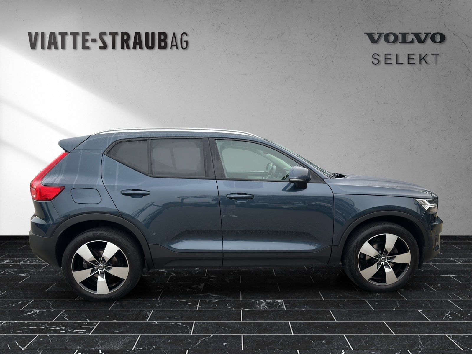 VOLVO XC40 1.5 T2 Momentum, Petrol, Second hand / Used, Automatic - 6