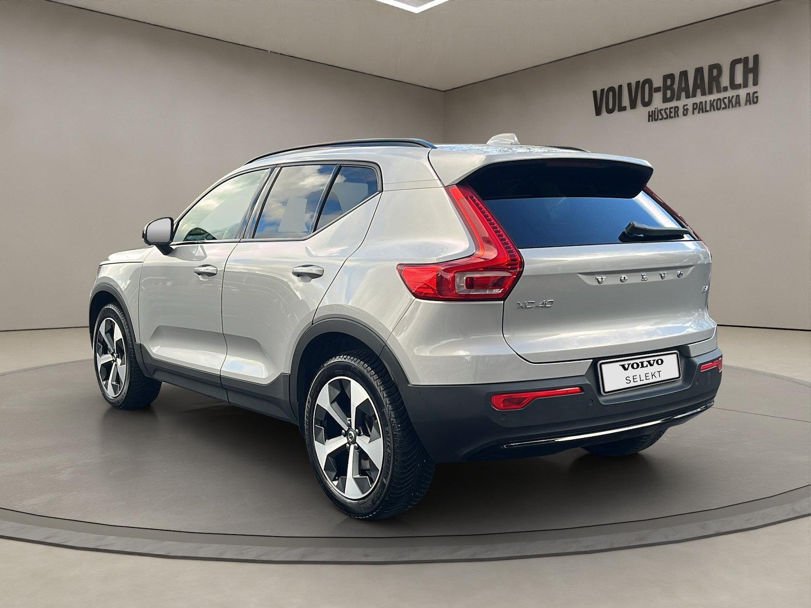 VOLVO XC40 2.0 B4 MH Plus Dark, Hybride Léger Essence/Électricité, Occasion / Utilisé, Automatique - 3