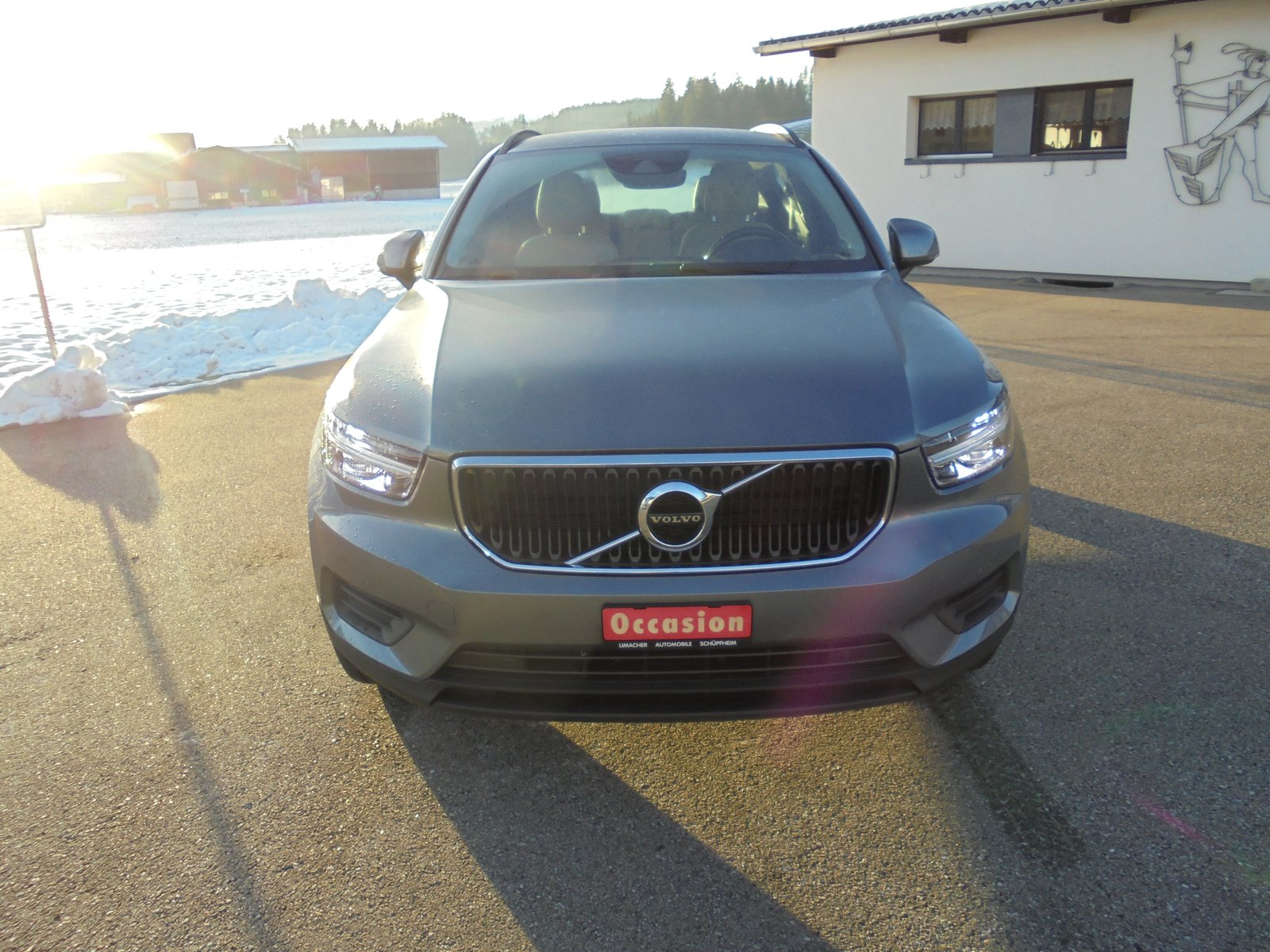 VOLVO XC40 D4 AWD Momentum Geartronic, Diesel, Occasion / Utilisé, Automatique - 2